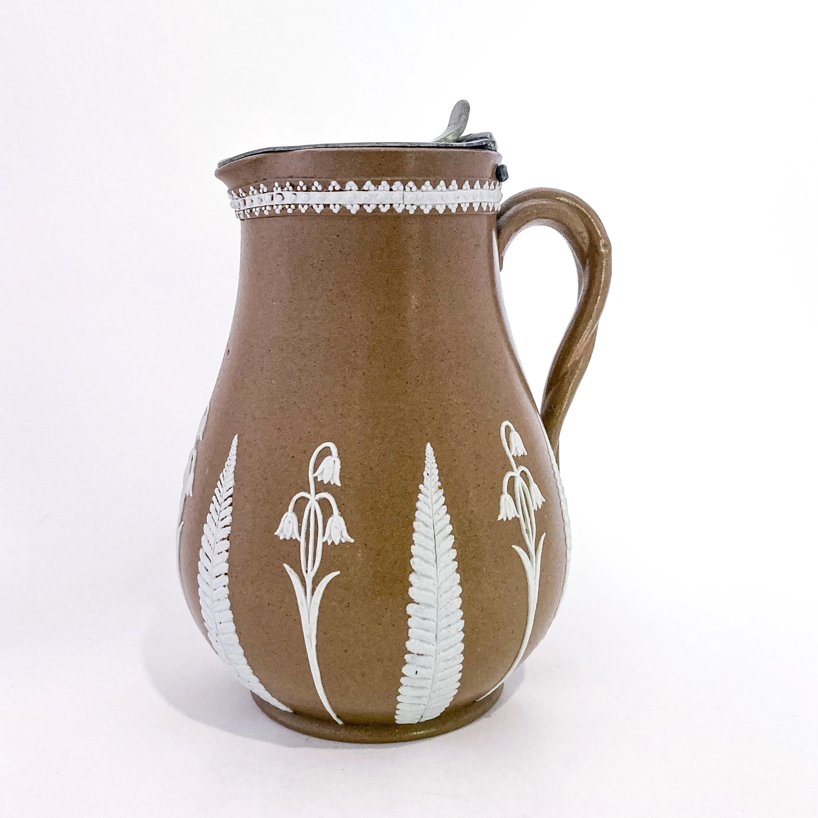 Antique 1850s Dudson Pottery English White Flora Tan Wedgwood Style Syrup Jug - Image 12