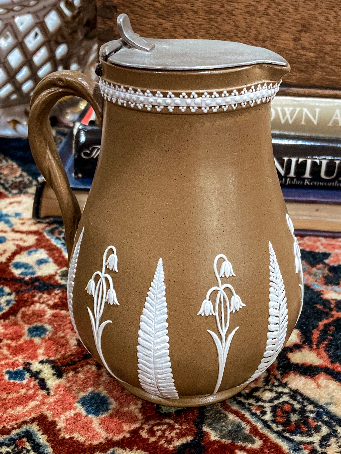 Antique 1850s Dudson Pottery English White Flora Tan Wedgwood Style Syrup Jug - Image 4