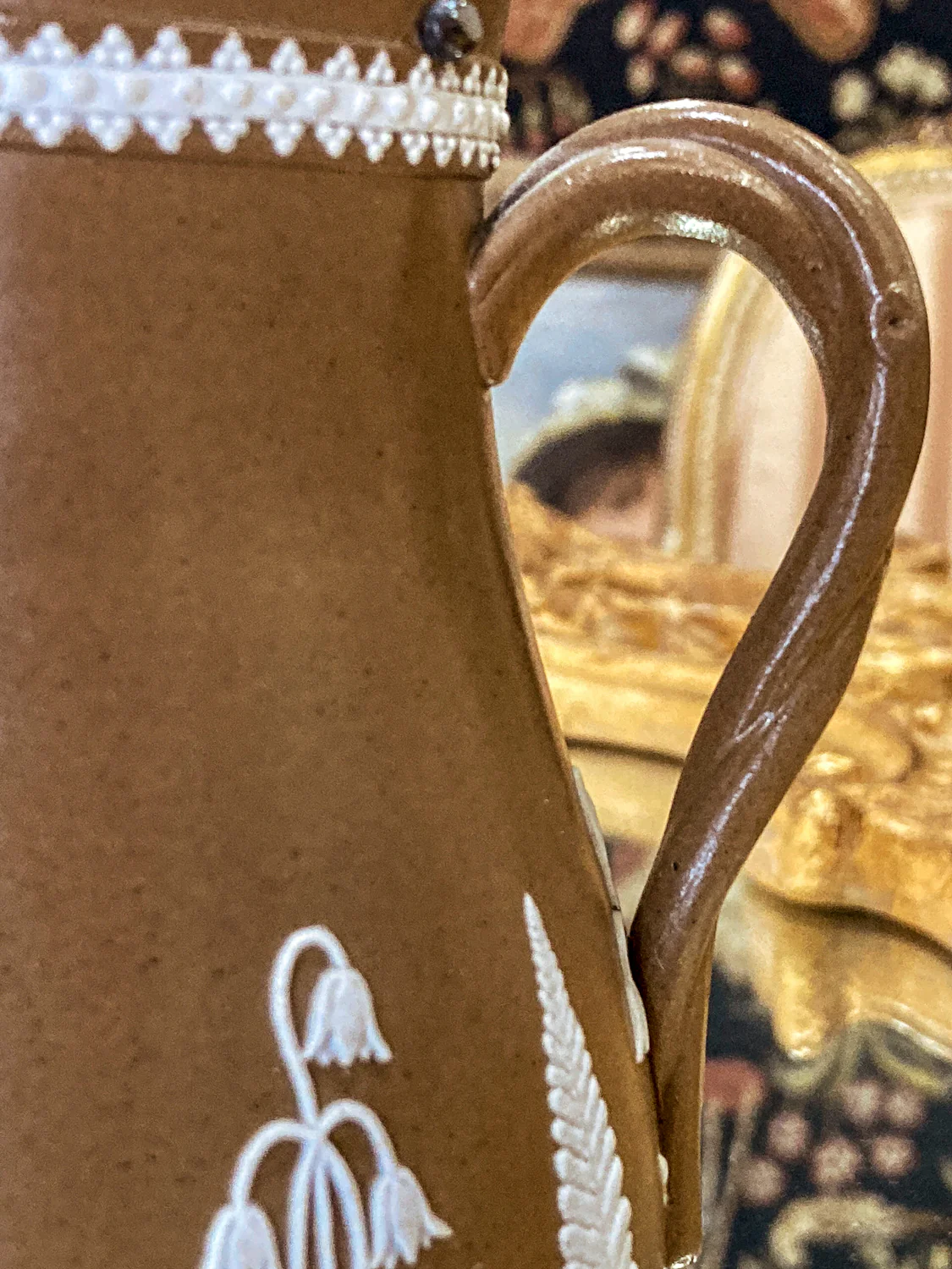 Antique 1850s Dudson Pottery English White Flora Tan Wedgwood Style Syrup Jug - Image 7