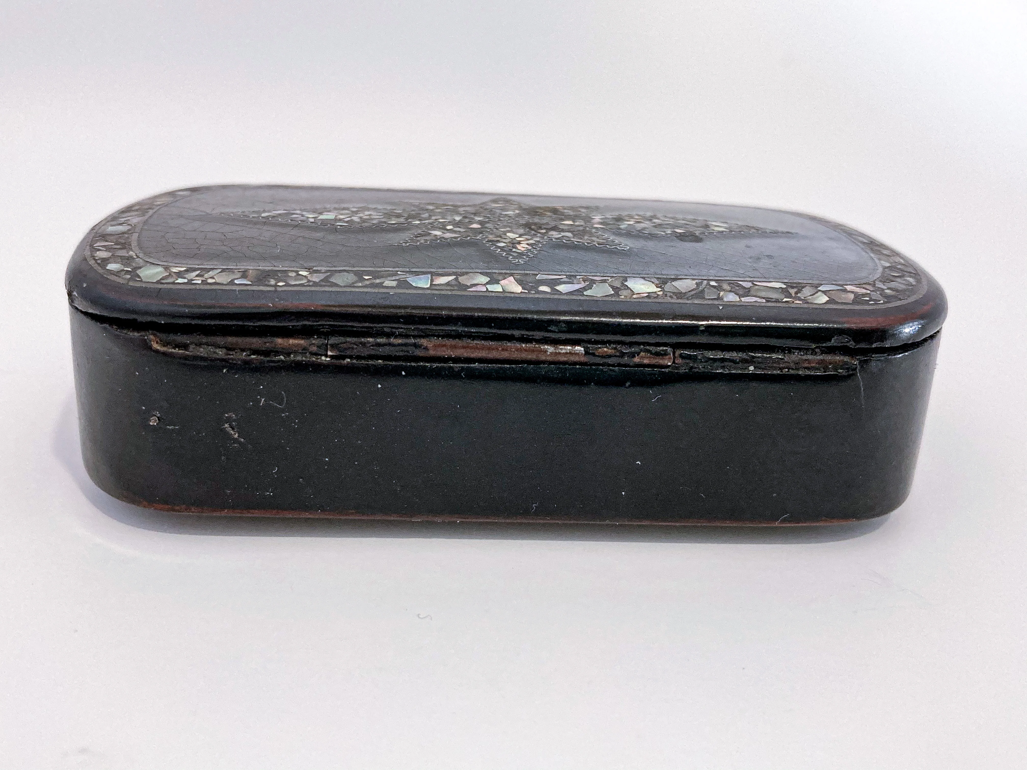 19th Century Antique Abalone Shell Inlay Papier-Mache English Trinket Box - Image 18