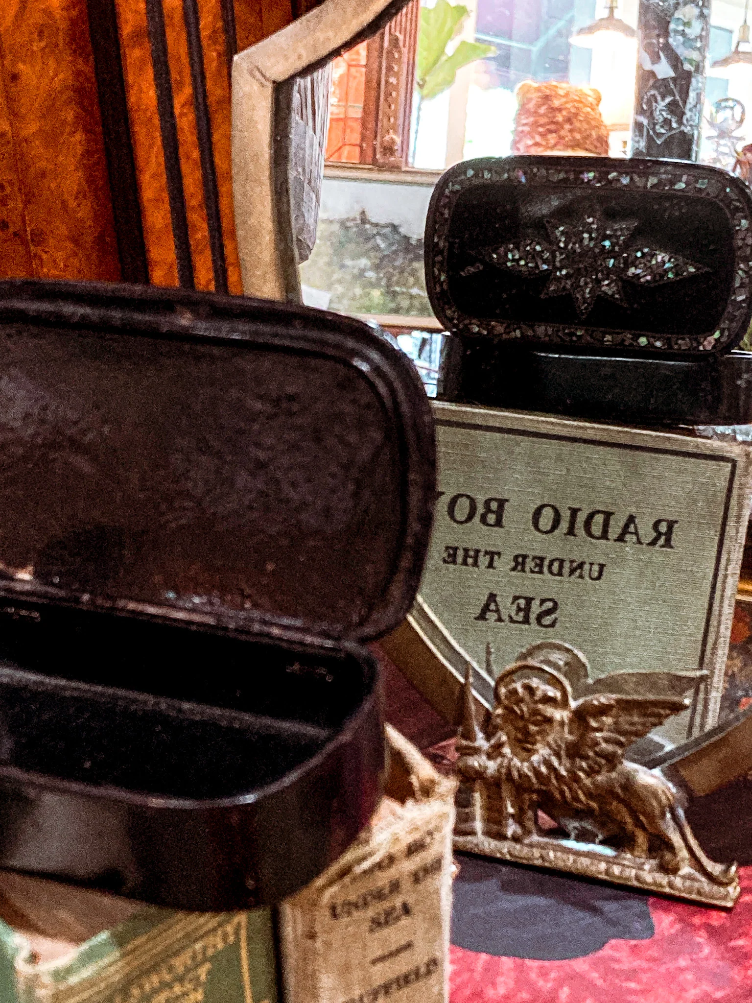 19th Century Antique Abalone Shell Inlay Papier-Mache English Trinket Box - Image 6