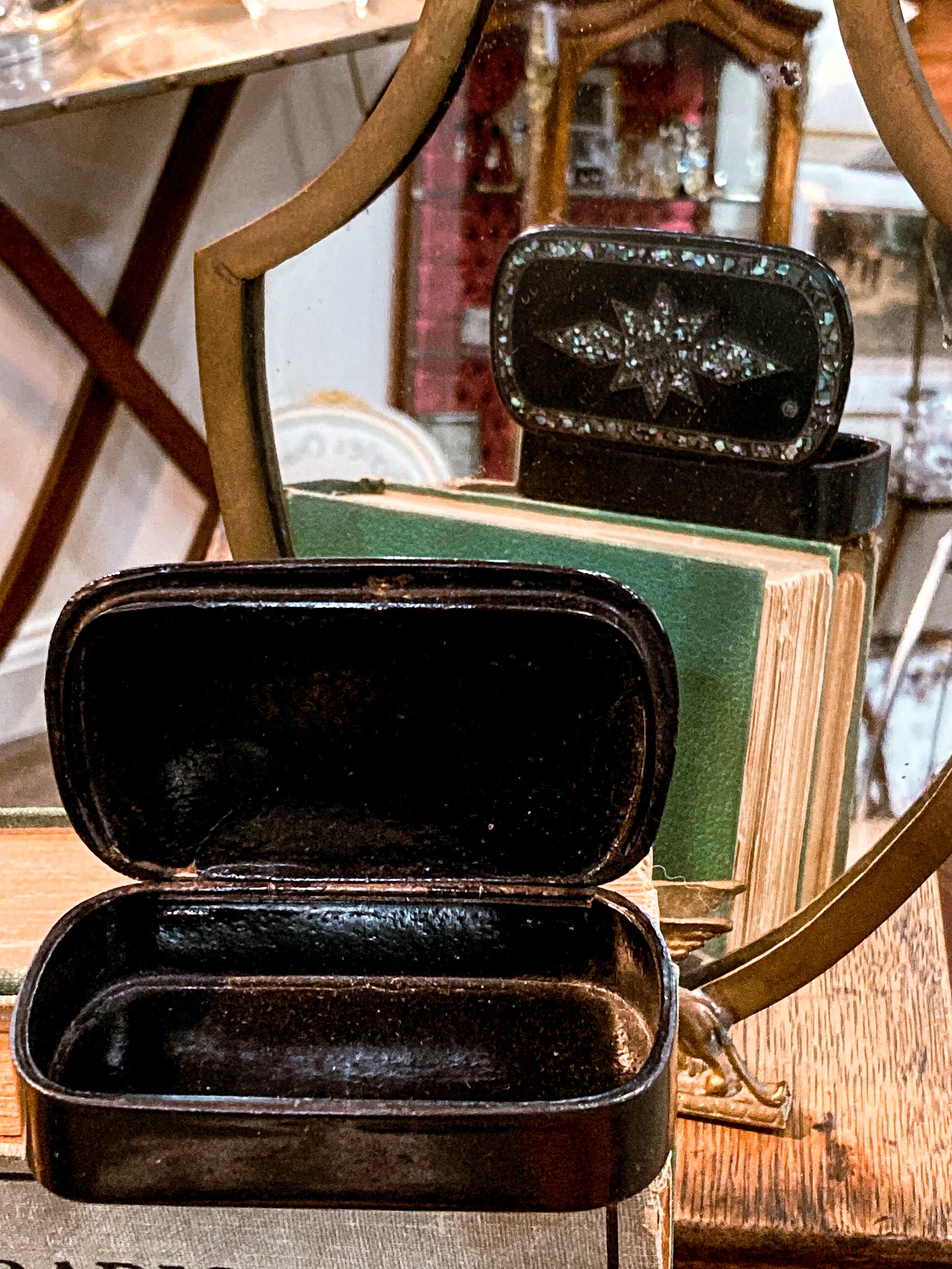 19th Century Antique Abalone Shell Inlay Papier-Mache English Trinket Box - Image 8