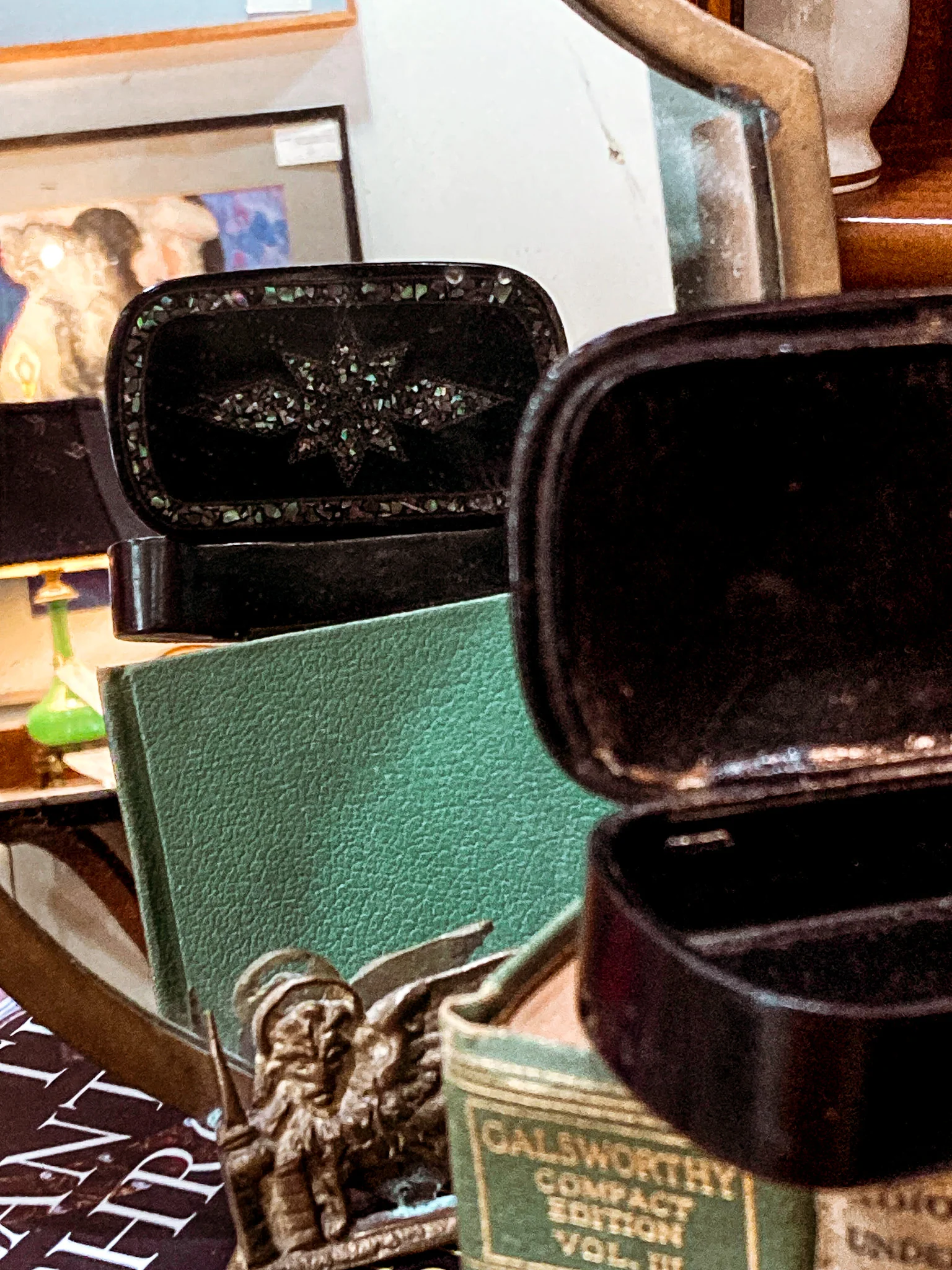 19th Century Antique Abalone Shell Inlay Papier-Mache English Trinket Box - Image 9