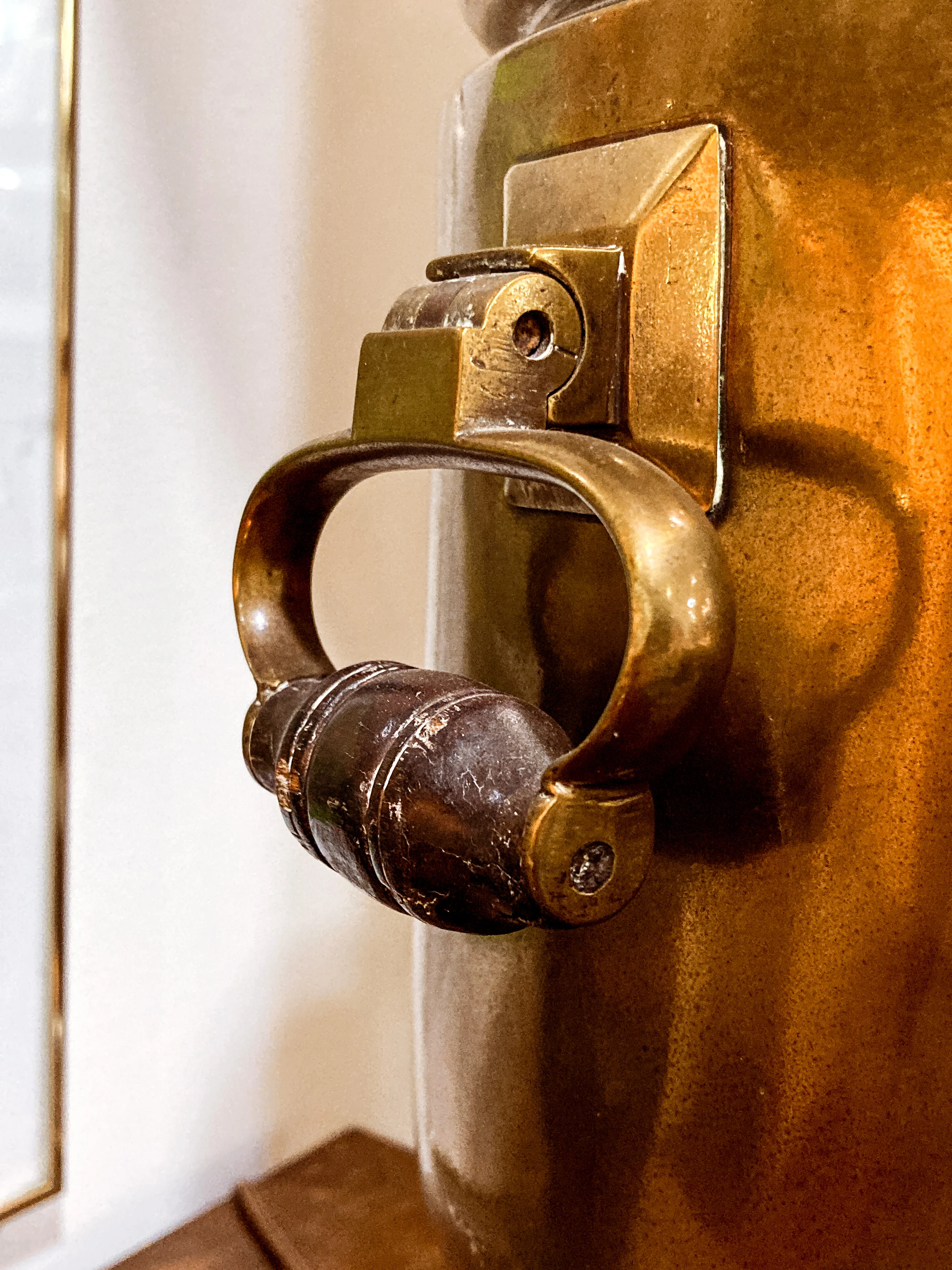 Antique 19th Century Samovar Milk Glass Globe Table Lamp Light - Image 24