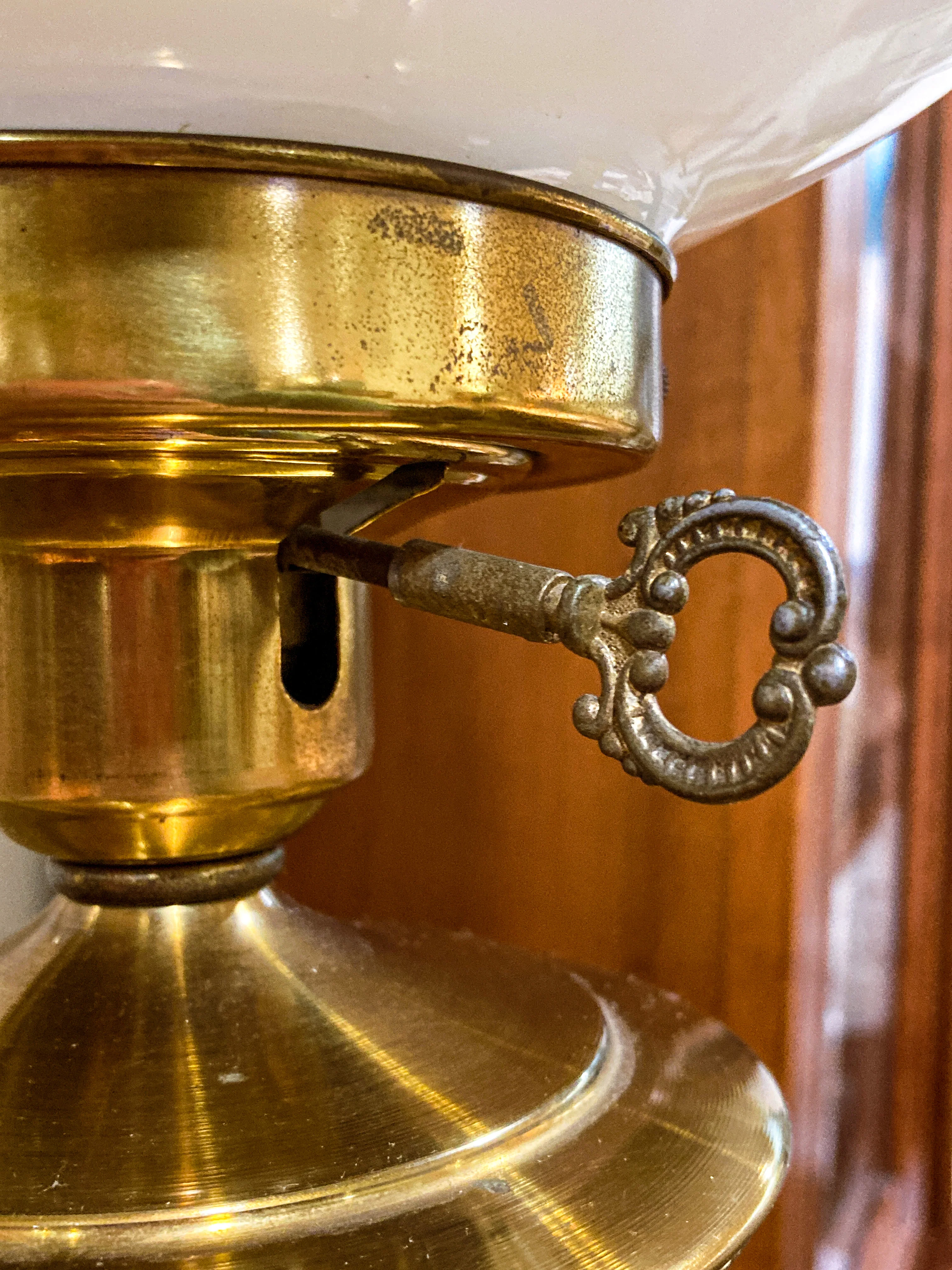 Antique 19th Century Samovar Milk Glass Globe Table Lamp Light - Image 29