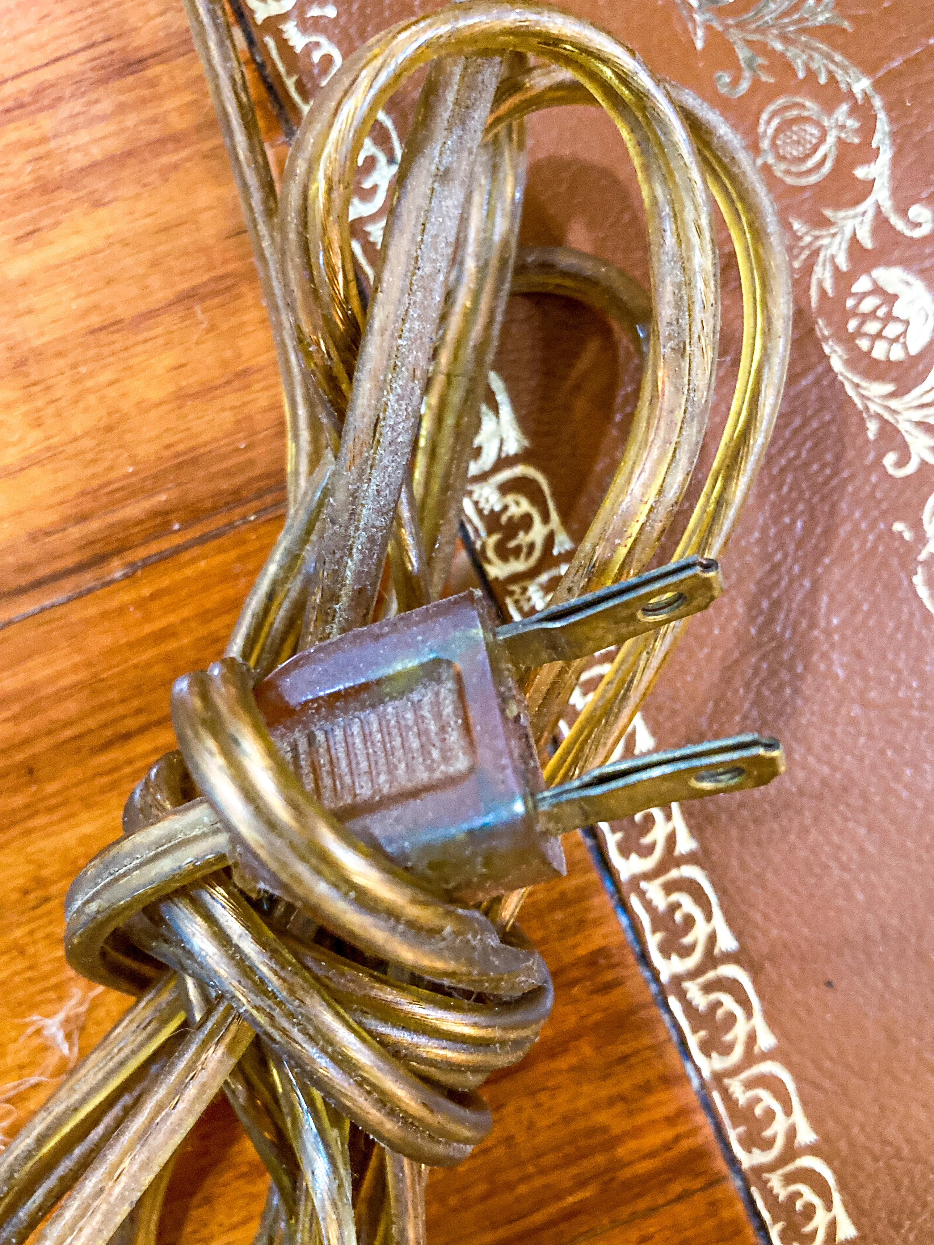 Antique 19th Century Samovar Milk Glass Globe Table Lamp Light - Image 32