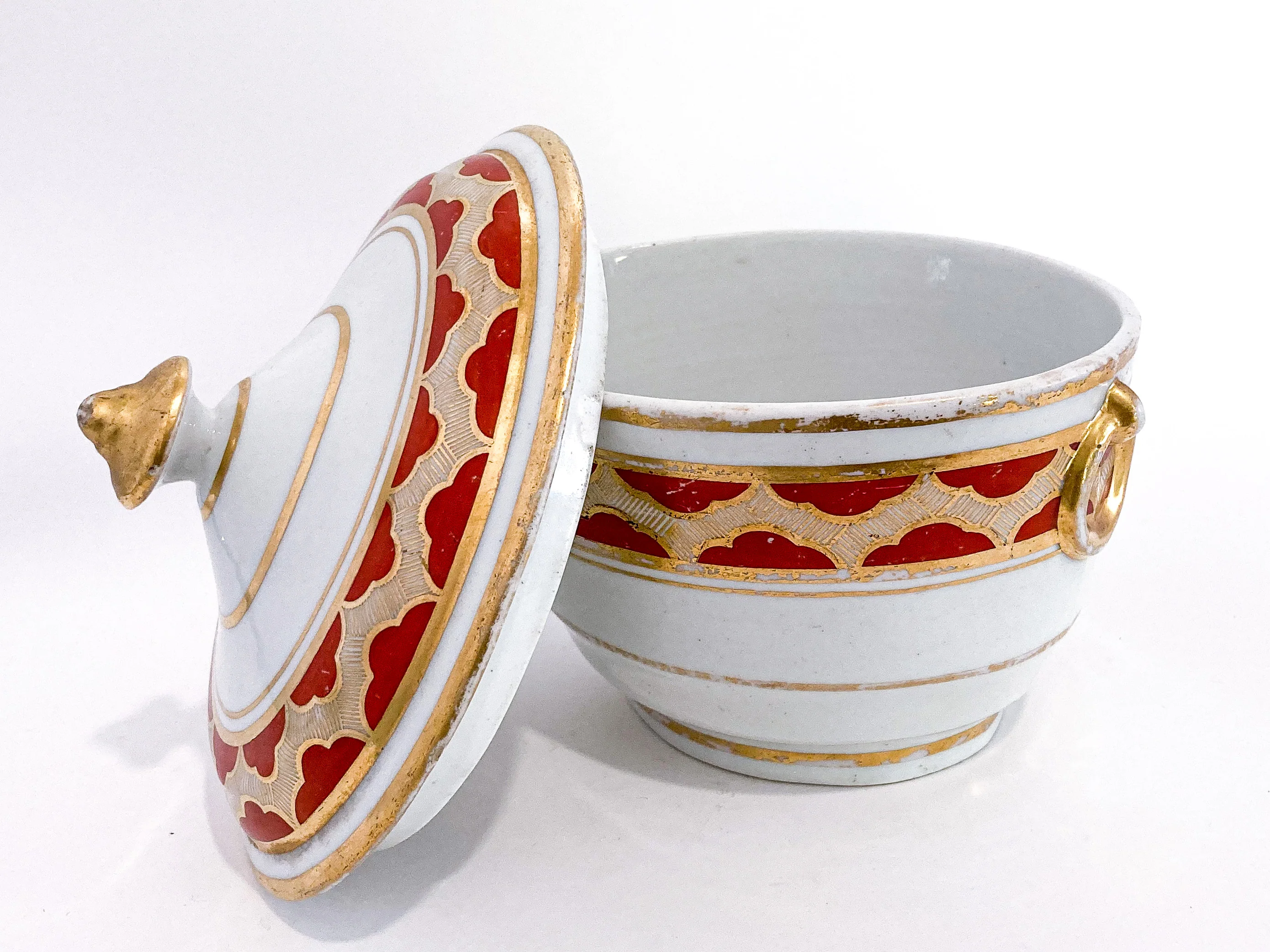 Antique 19th Century English Gilt Gold Iron Red Decorated Covered Porcelain Sugar Bowl - Image 7