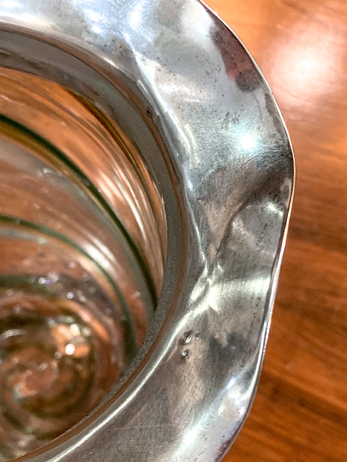 Antique 1908 English Handblown Green Swirl Sterling Silver Ruffle Rim Vase - Image 14