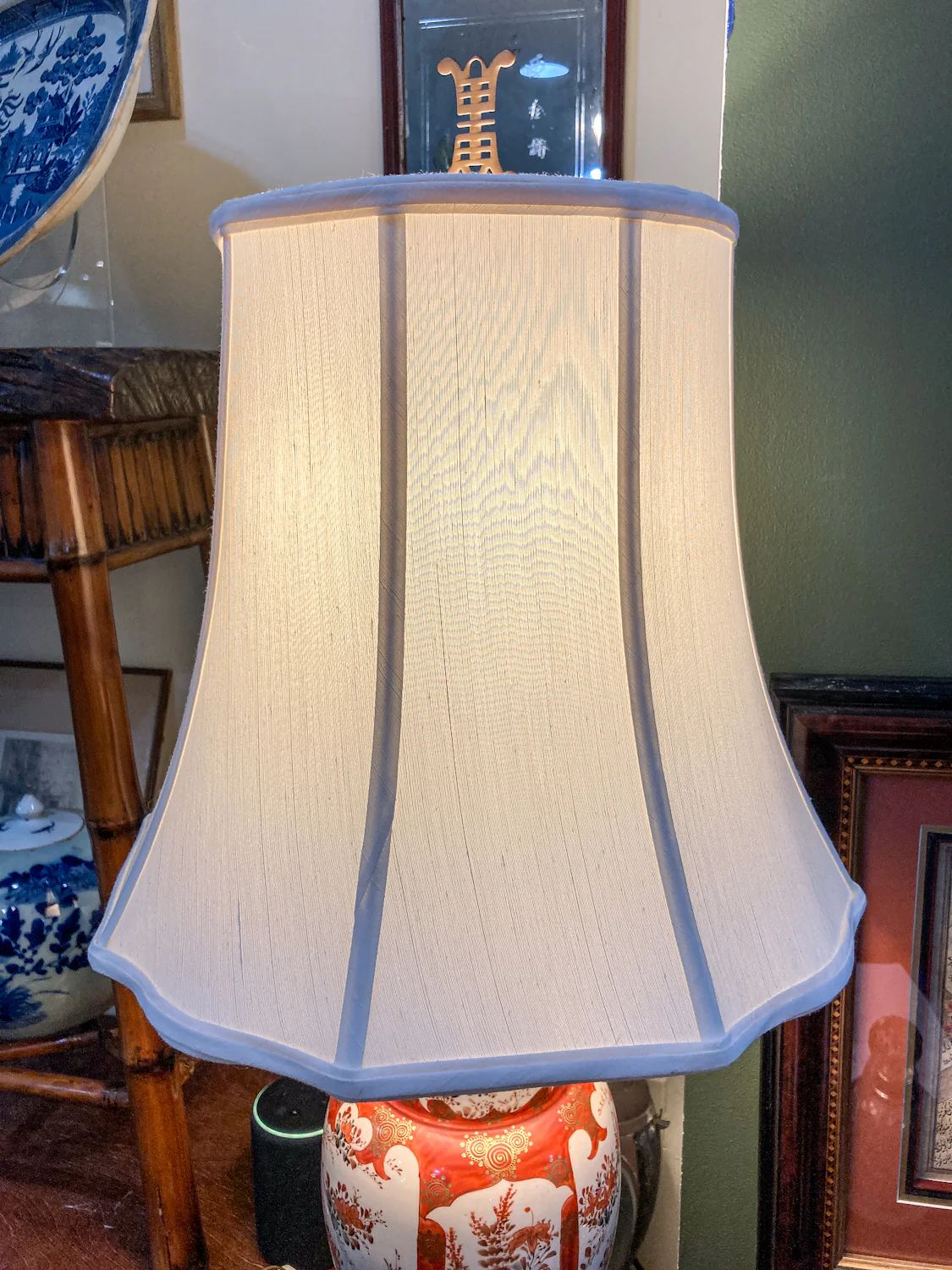 Antique Japanese Hand Painted Kutani Porcelain Vase Lamp Wood Base - Image 18