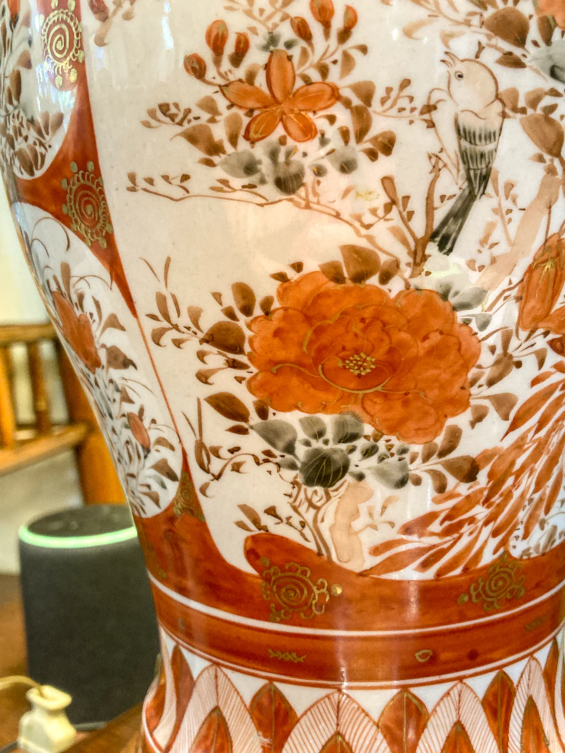 Antique Japanese Hand Painted Kutani Porcelain Vase Lamp Wood Base - Image 19