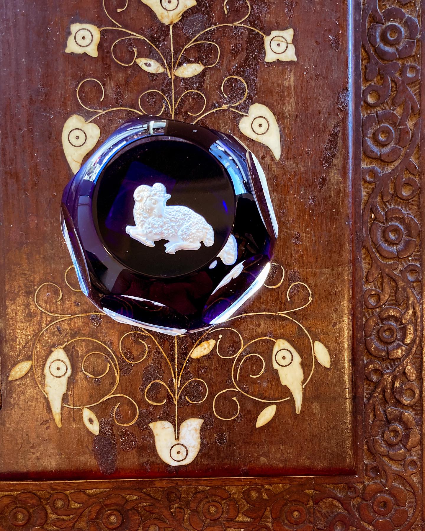 Baccarat Cobalt Crystal Sulfide Ram Aries Zodiac Sign Paperweight - Image 6