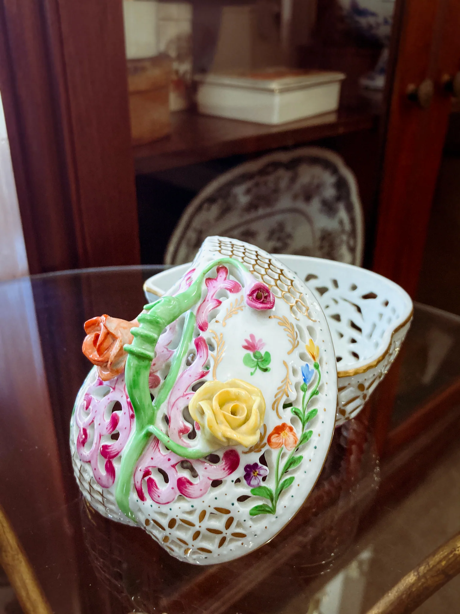 Herend Hand Painted Floral Lattice Reticulated Porcelain Rose Heart Box - Image 10