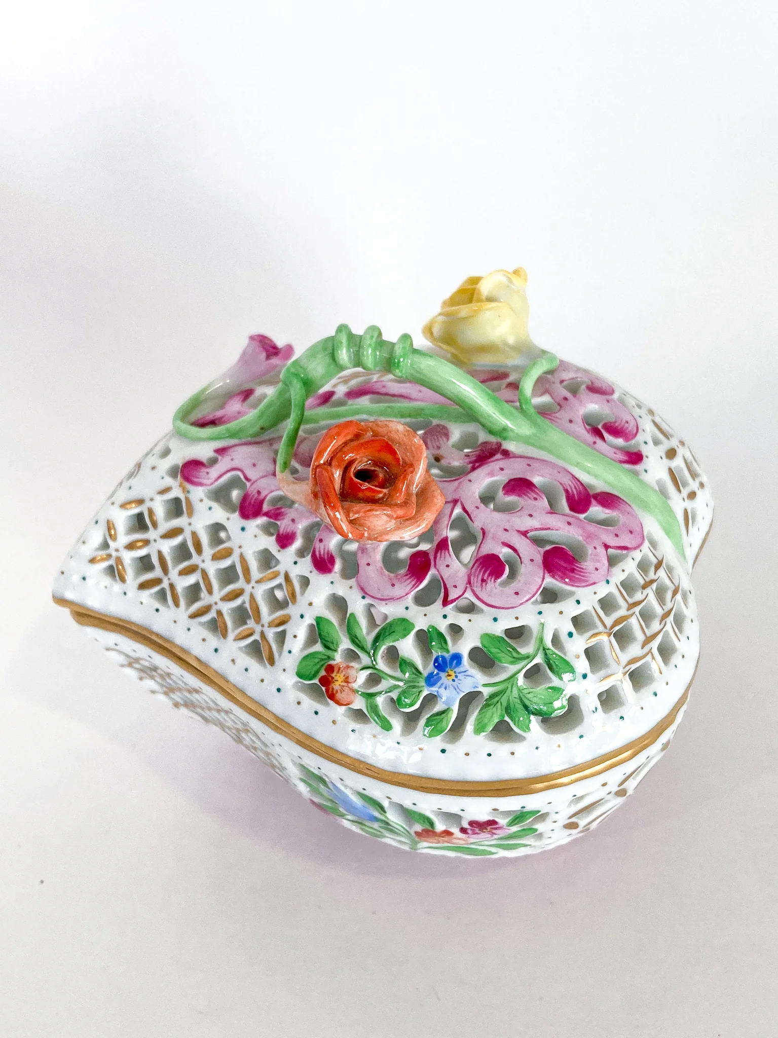 Herend Hand Painted Floral Lattice Reticulated Porcelain Rose Heart Box - Image 11