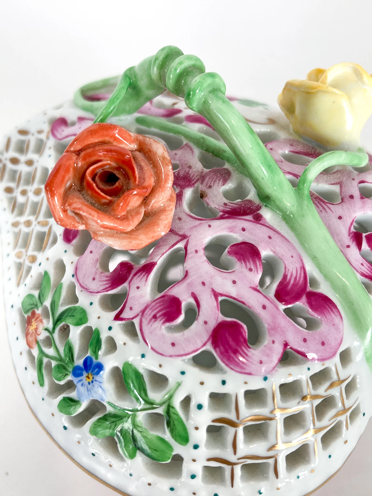 Herend Hand Painted Floral Lattice Reticulated Porcelain Rose Heart Box - Image 12