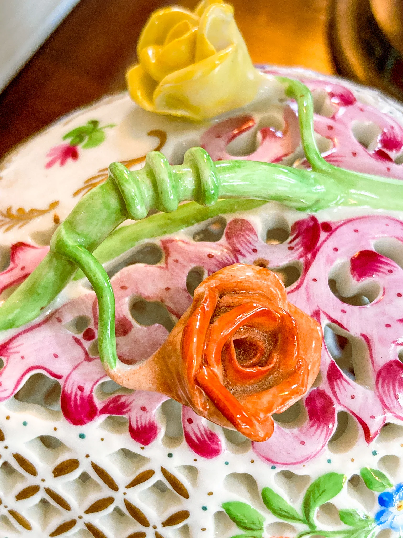 Herend Hand Painted Floral Lattice Reticulated Porcelain Rose Heart Box - Image 3