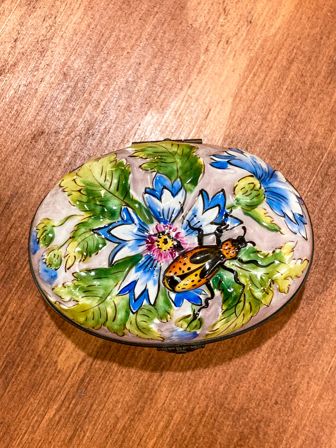 Limoges France Floral Beetle Pink Glass Style Oval Porcelain Pillbox - Image 4