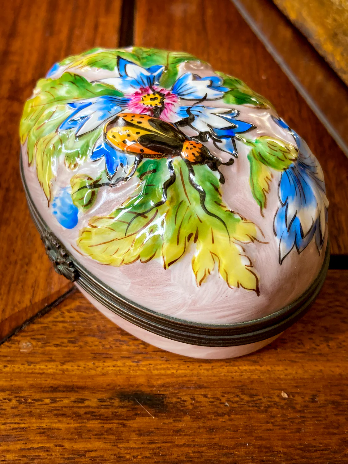 Limoges France Floral Beetle Pink Glass Style Oval Porcelain Pillbox - Image 5