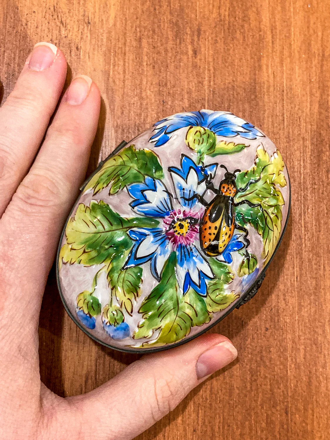 Limoges France Floral Beetle Pink Glass Style Oval Porcelain Pillbox - Image 7