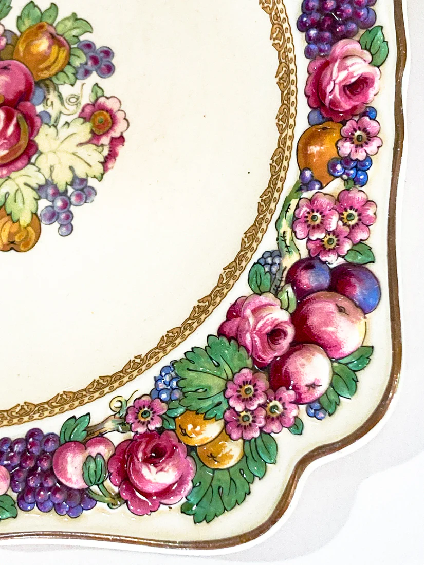 Set of Ten Vintage Crown Ducal Fruit and Flower Motif Square Florentine Dessert Salad Plates - Image 11