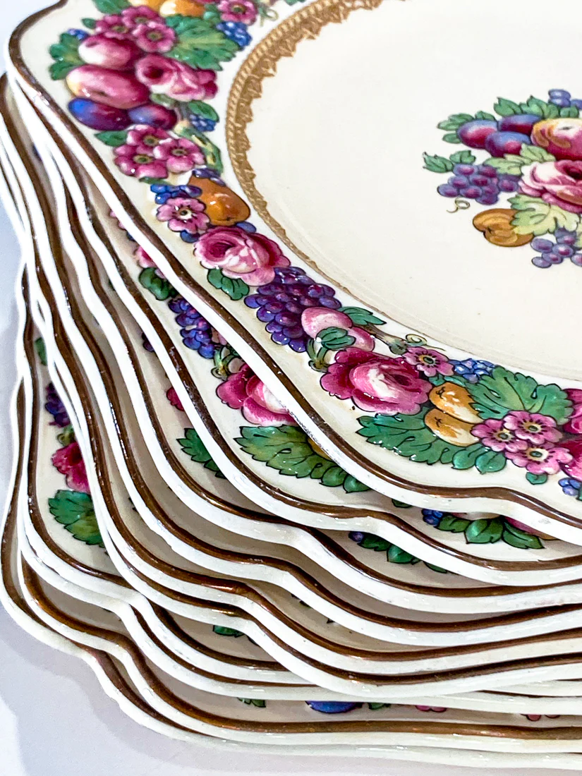 Set of Ten Vintage Crown Ducal Fruit and Flower Motif Square Florentine Dessert Salad Plates - Image 6