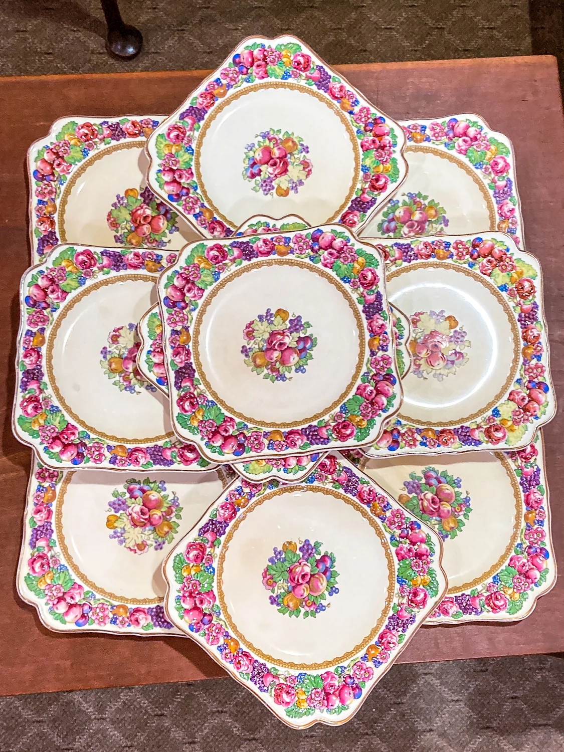 Set of Ten Vintage Crown Ducal Fruit and Flower Motif Square Florentine Dessert Salad Plates - Image 7