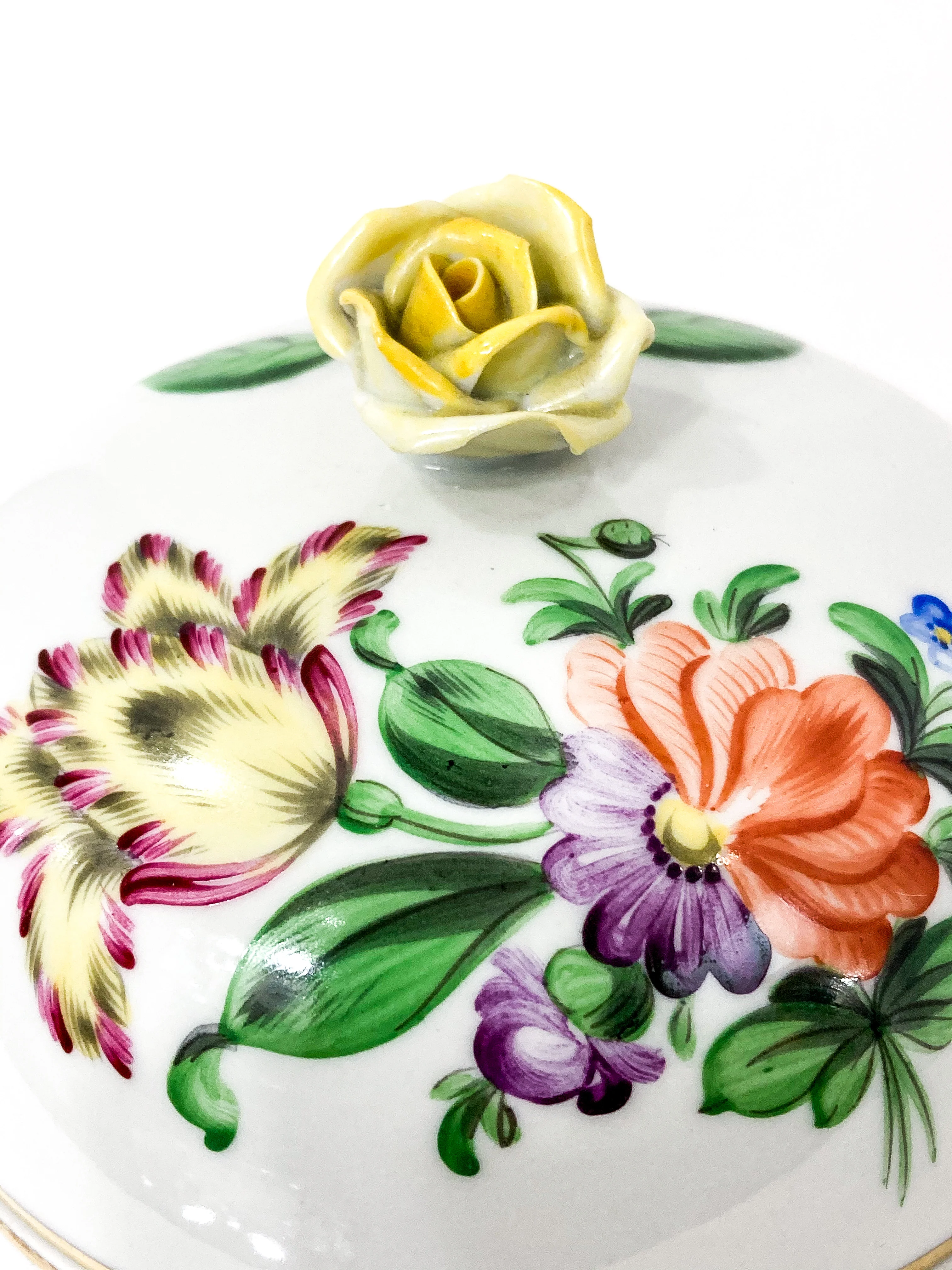 20th Century Herend Hungary Hand Painted Porcelain Yellow Rose Trinket Box - Image 11