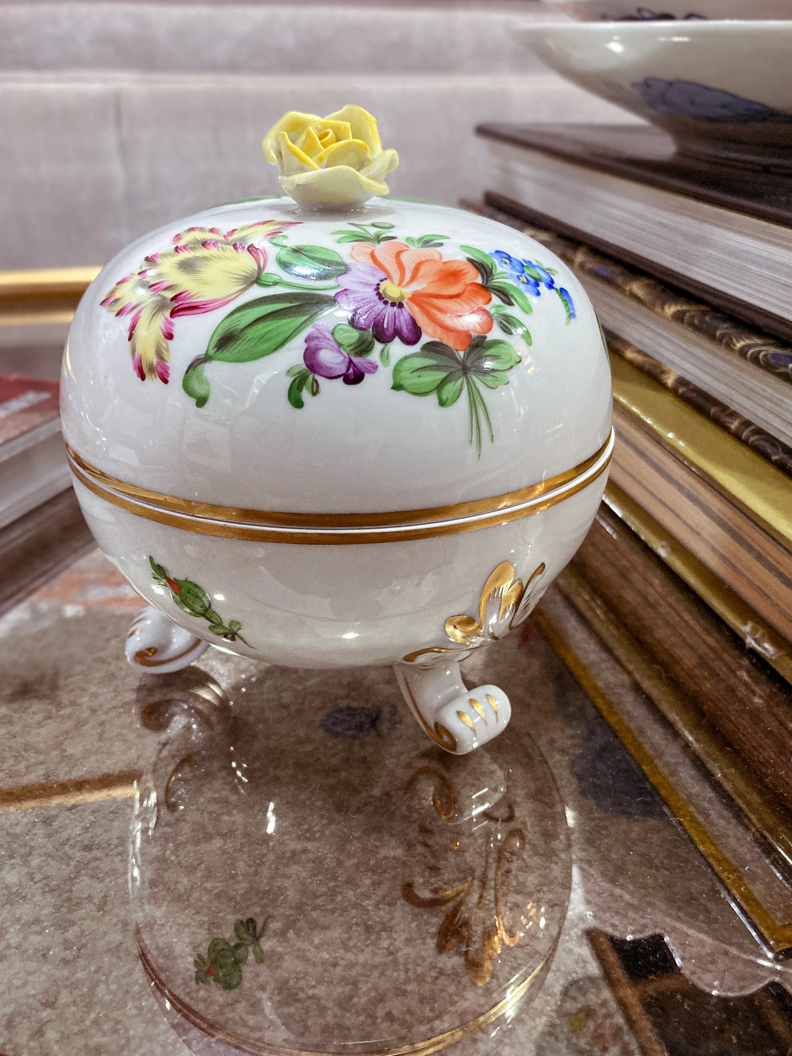 20th Century Herend Hungary Hand Painted Porcelain Yellow Rose Trinket Box - Image 8