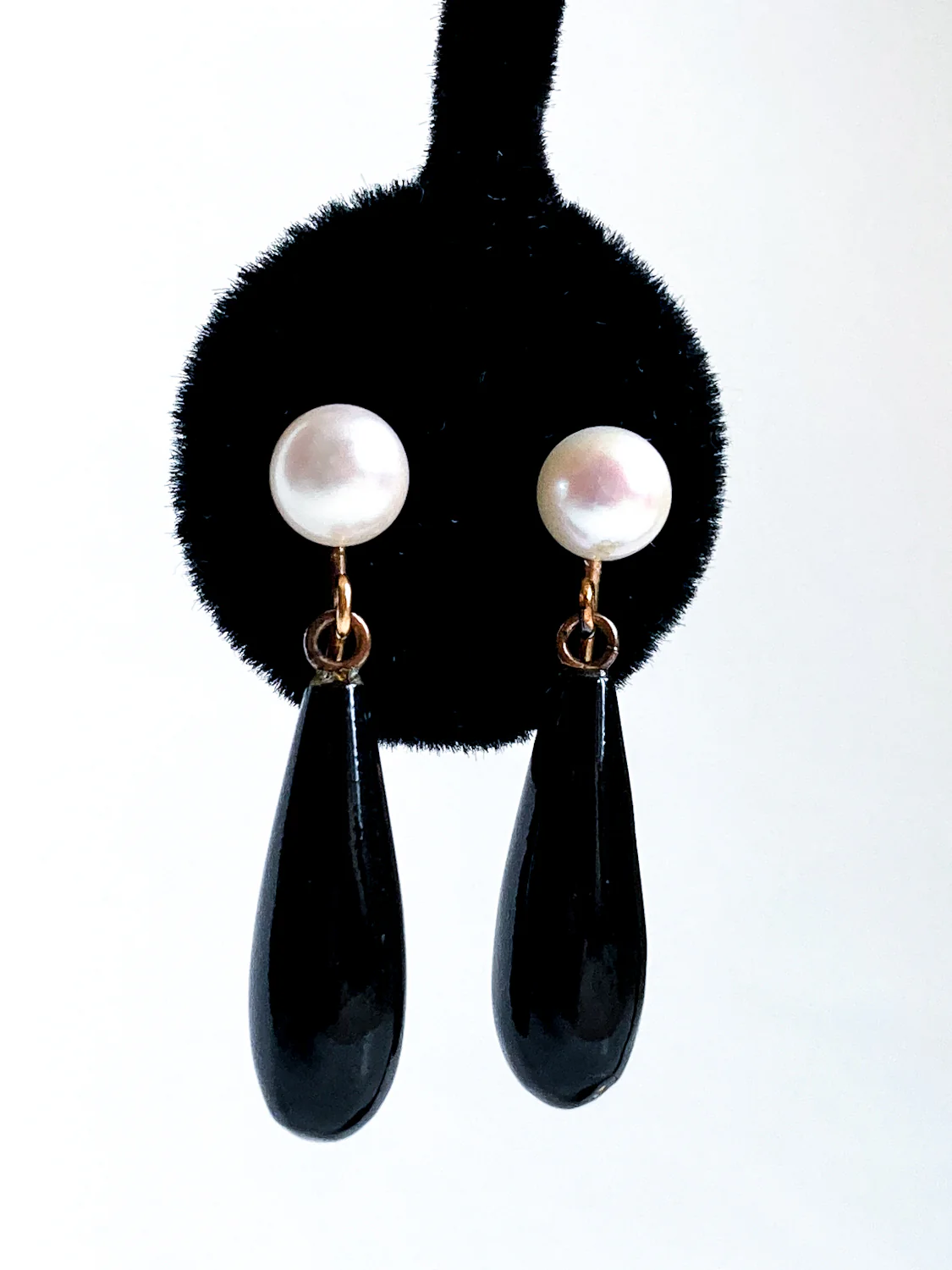 Vintage 12K Gold Filled Pearl Black Tear Drop Dangle Screwback Earrings - Image 7