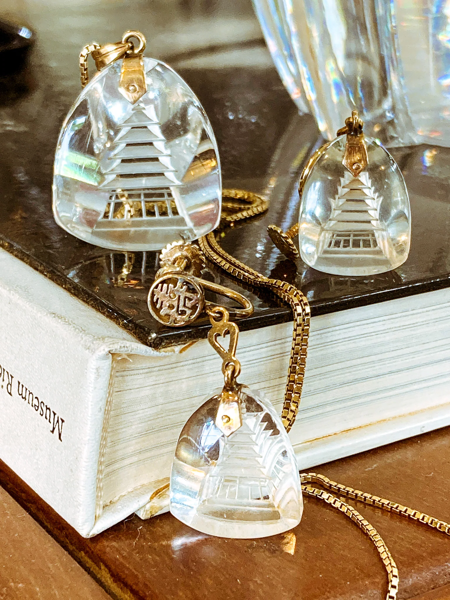 Vintage 14k Gold Carved Crystal Pagoda Necklace Earrings Japan Jewelry Set - Image 5