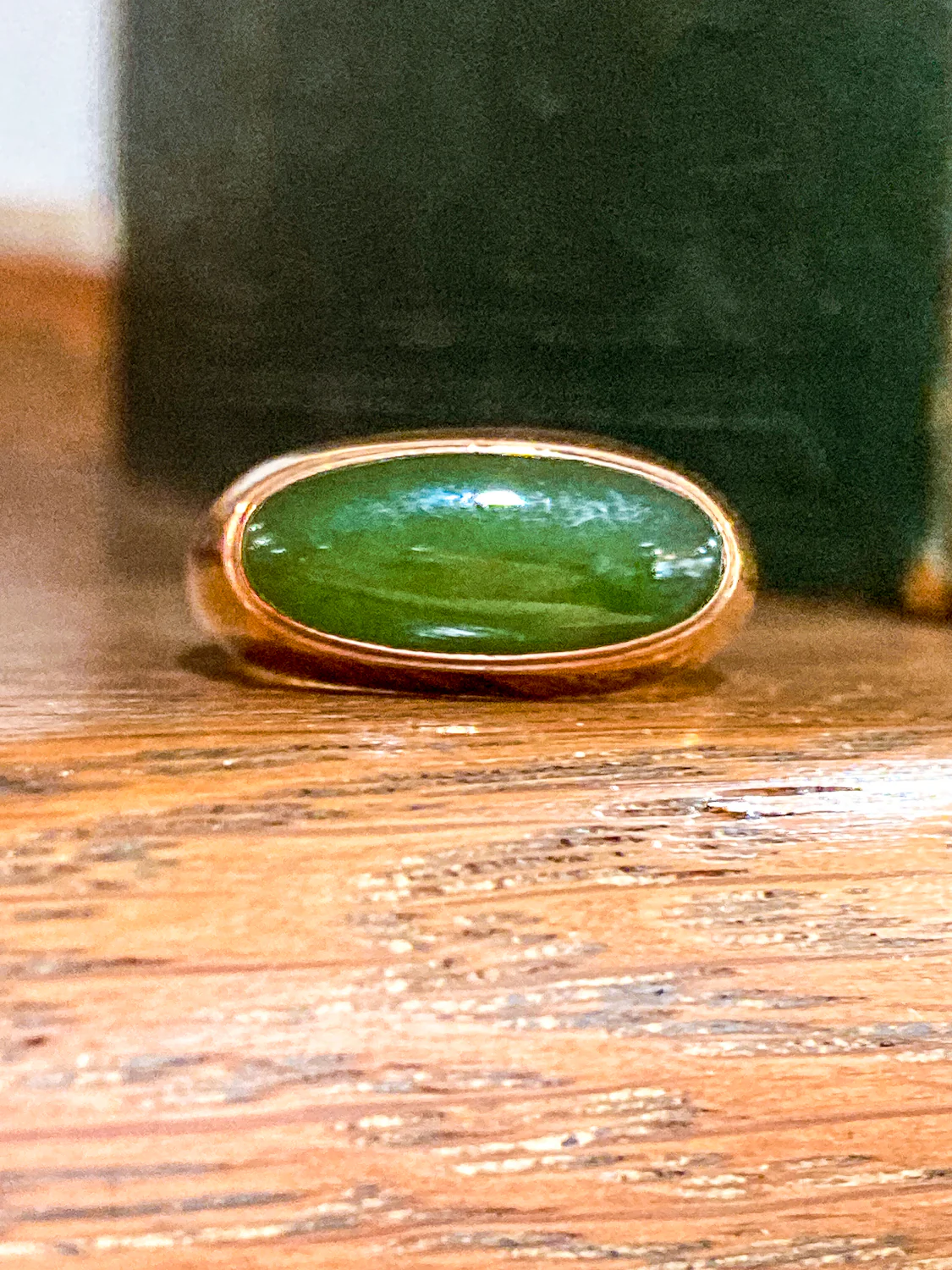 Timeless Vintage 14K Yellow Gold Oval Green Jade MCM Mod Ring - Image 13
