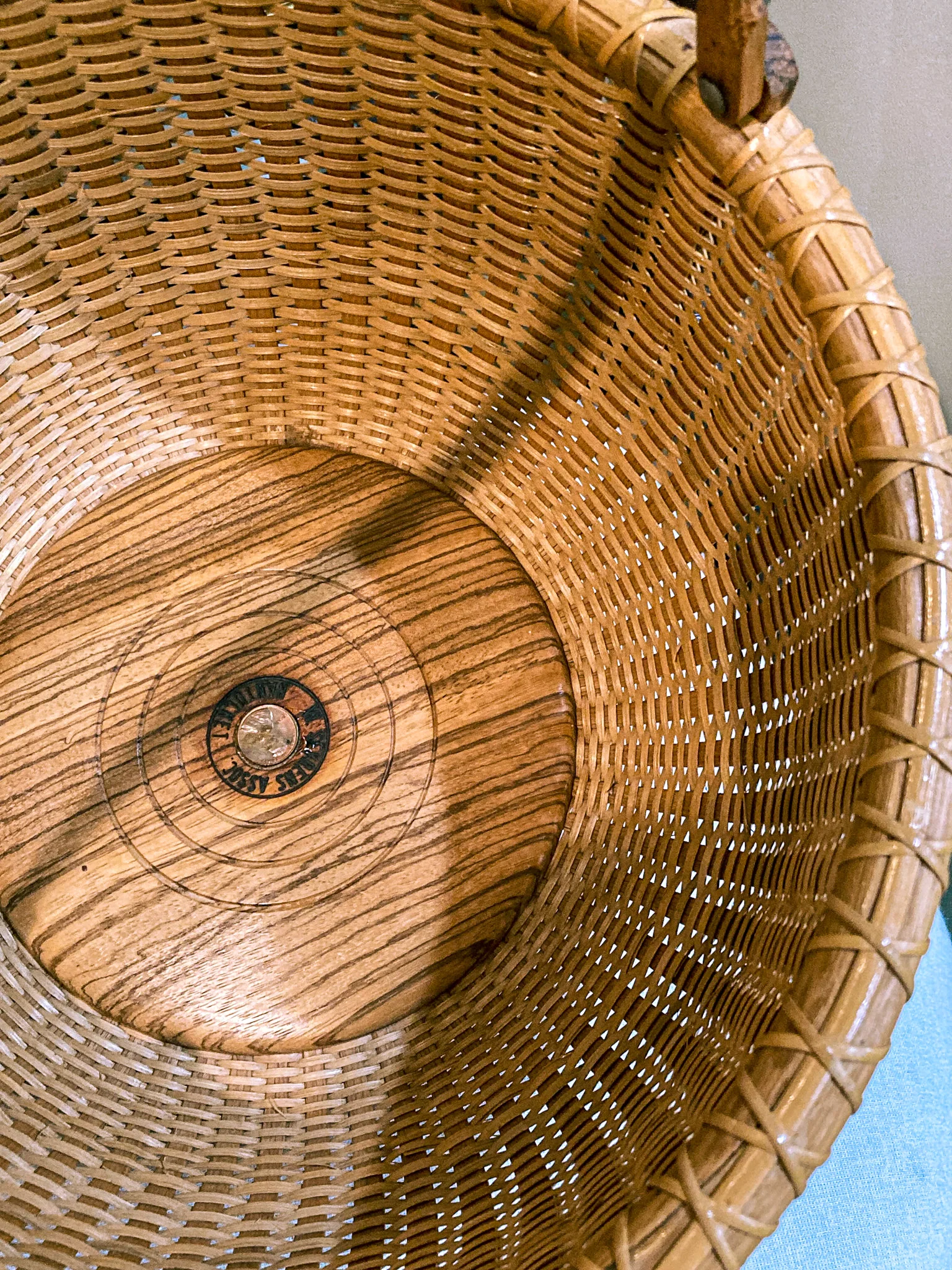 Vintage 1980s William Sevrens Lightship Penny Bottom Large Woven Basket - Image 10