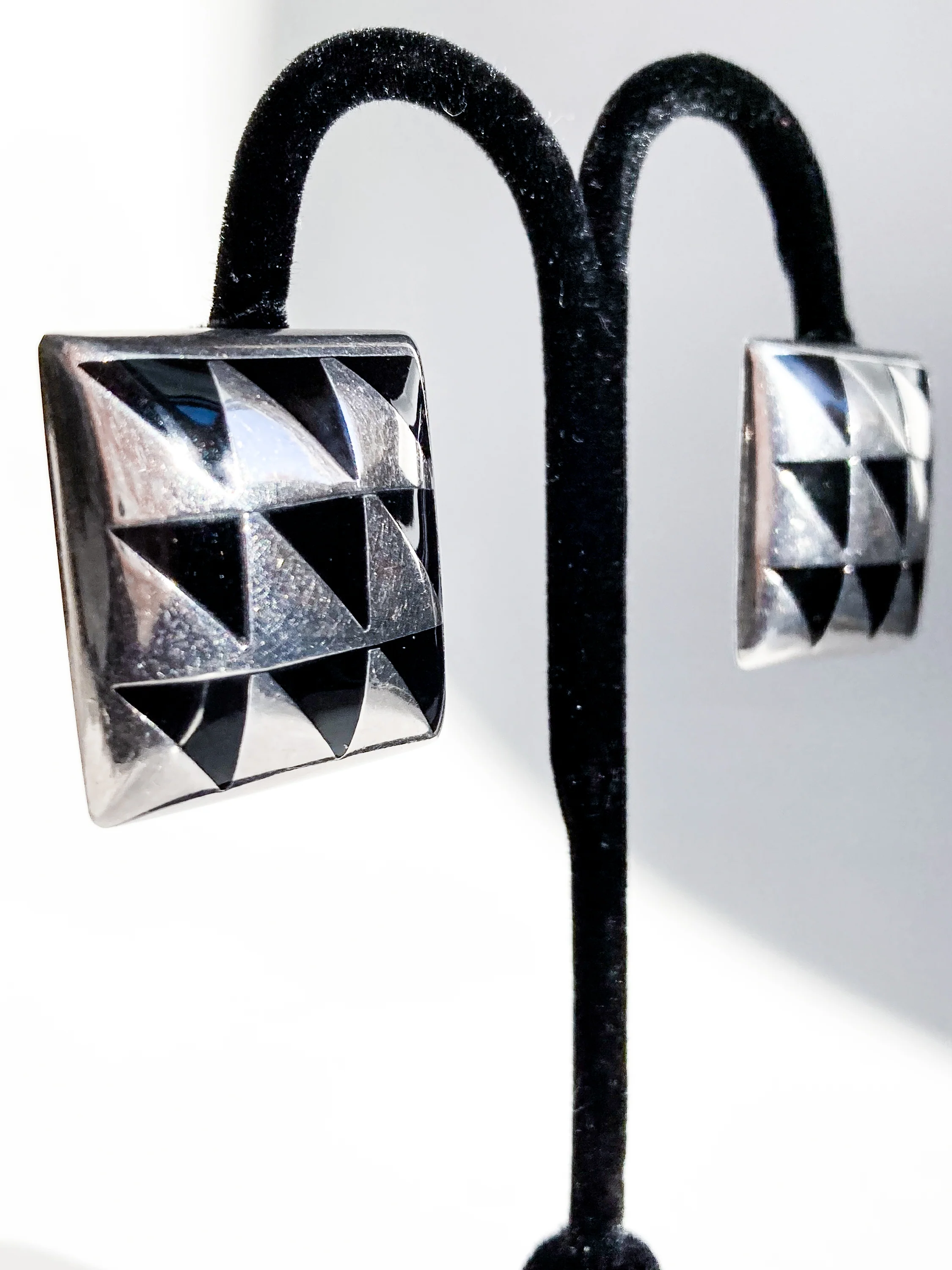 Vintage Abstract Contrast Black Sterling Silver Clip On Statement Earrings - Image 9