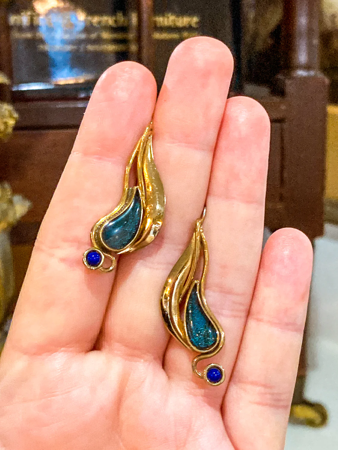 Vintage Abstract Gold Silver Tear Drop Green Blue Accent Drop Earrings - Image 3
