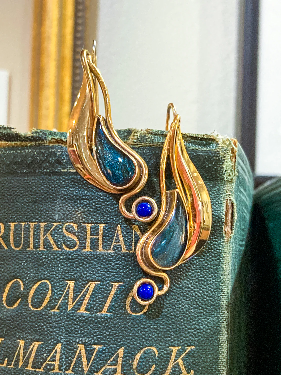 Vintage Abstract Gold Silver Tear Drop Green Blue Accent Drop Earrings - Image 4