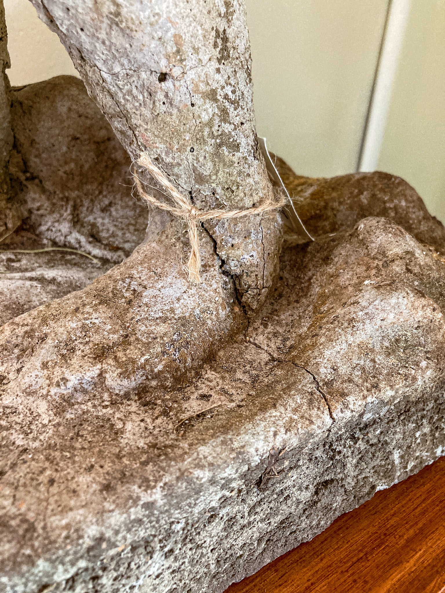 Vintage 1960s Barefoot Child Putti Outdoor Cast Stone Garden Sculpture Statue - Image 12