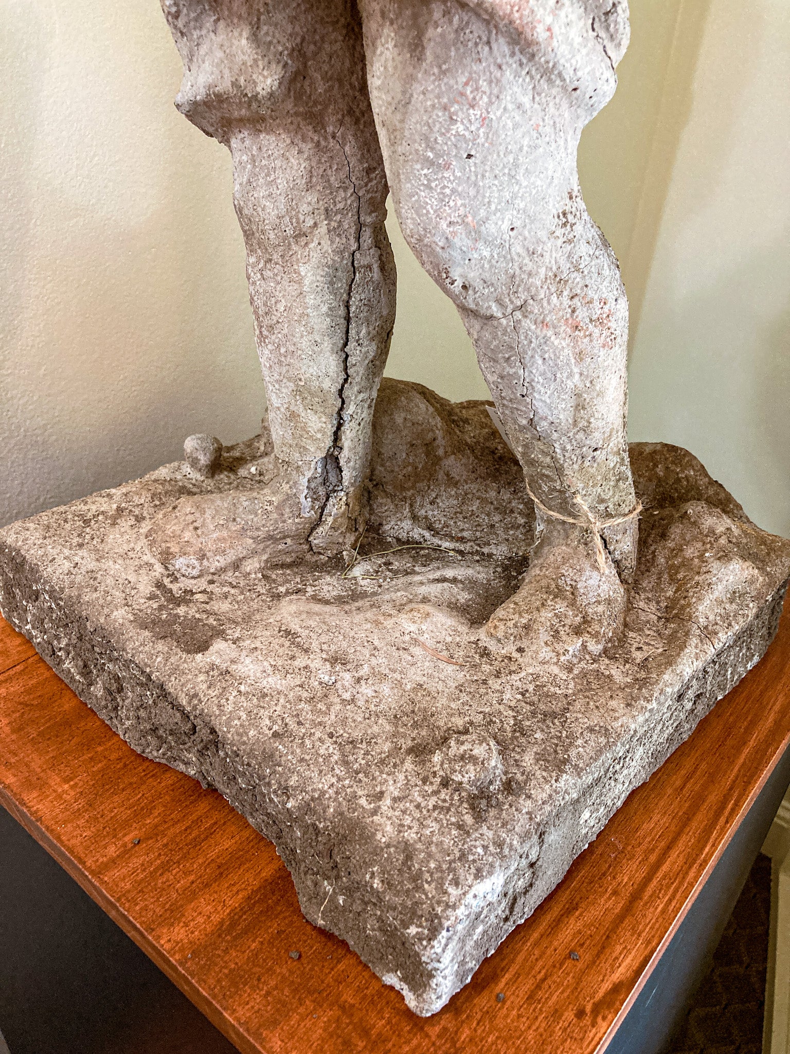 Vintage 1960s Barefoot Child Putti Outdoor Cast Stone Garden Sculpture Statue - Image 9