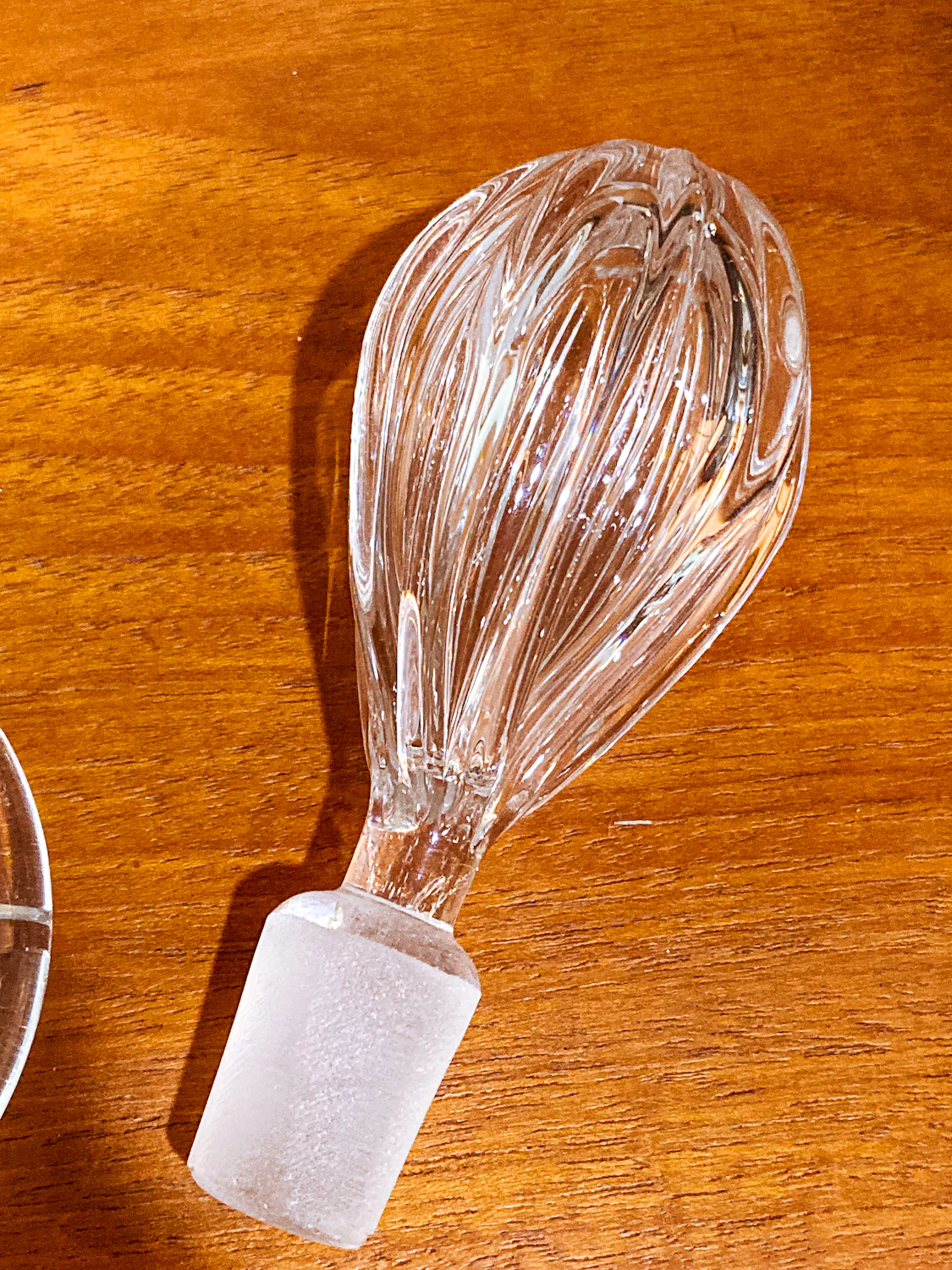 Vintage Clear Glass Etched Details Sculptural Stopper Decanter Barware - Image 8