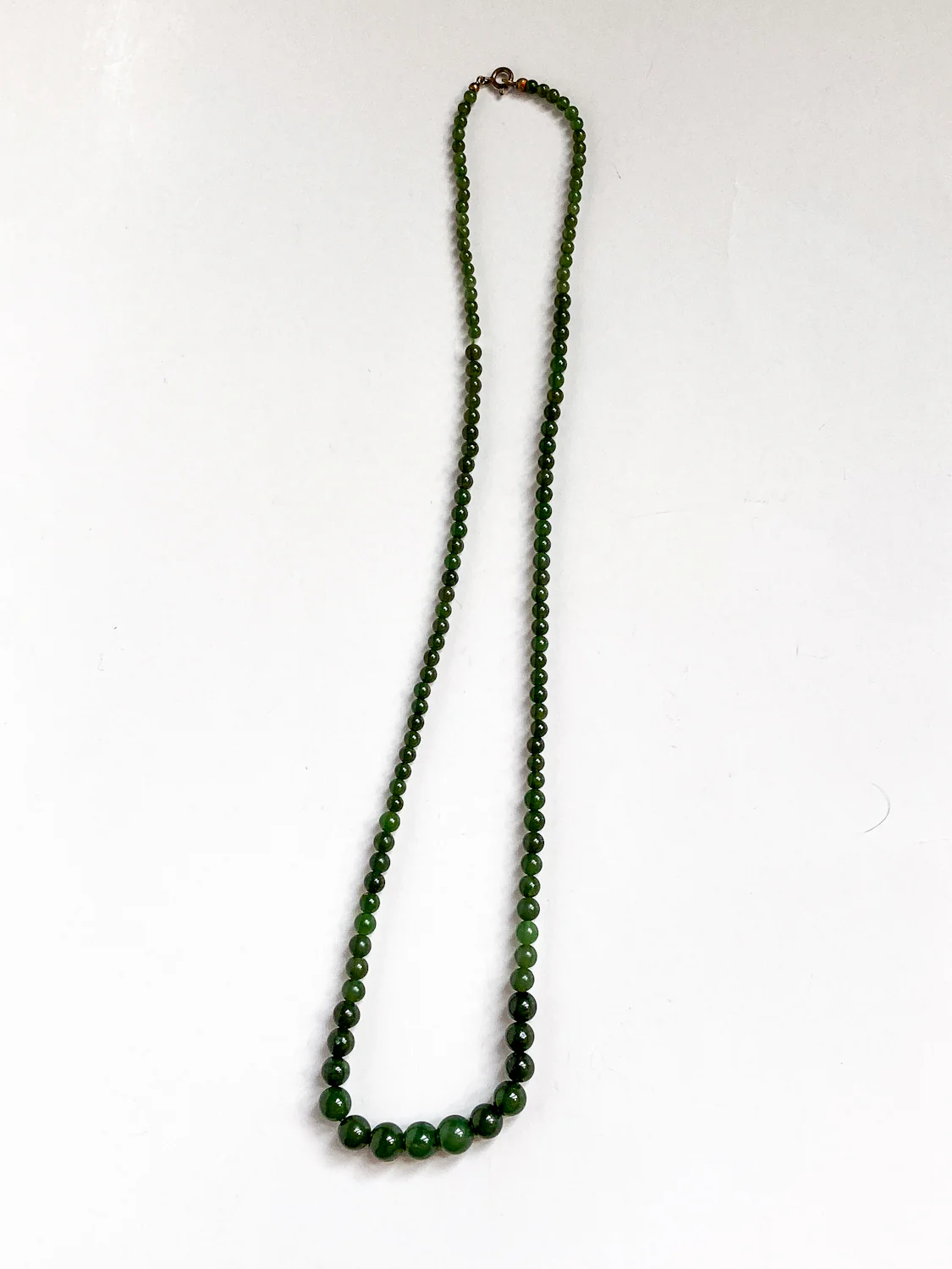 Vintage Graduated Green Nephrite Stone Bead Elongated Necklace - Image 5