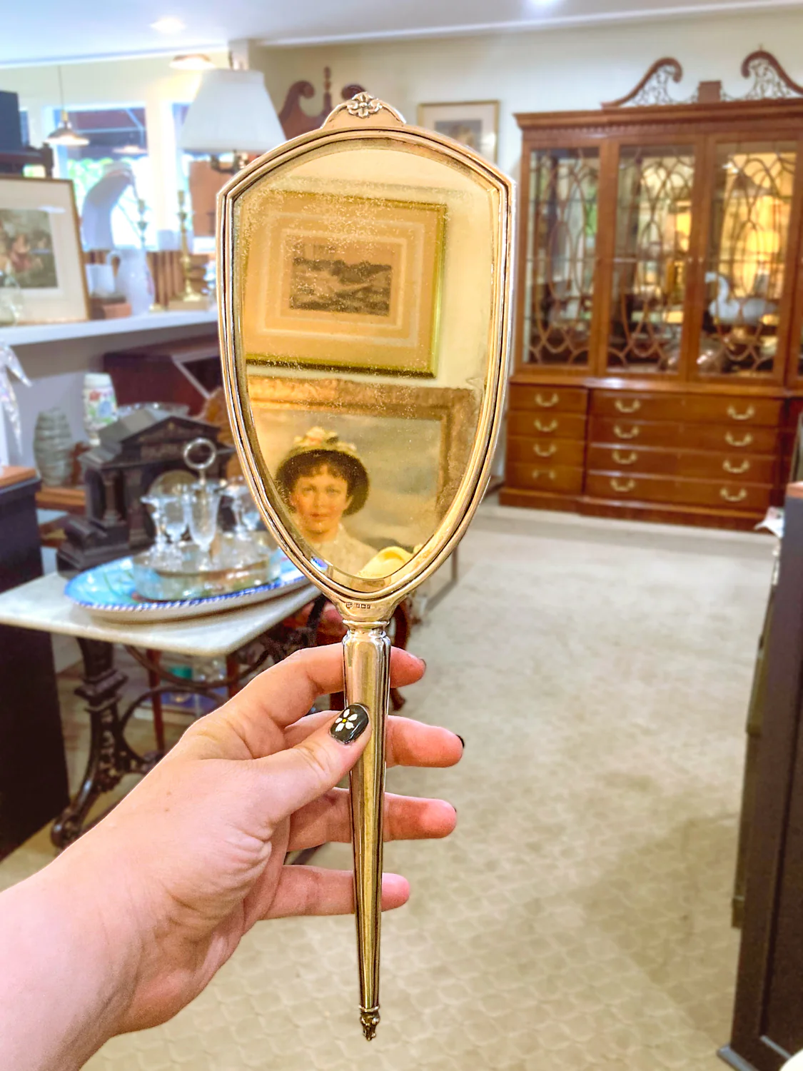 Vintage Engraved Sterling Silver Haddon Hall Elongated Vanity Hand Mirror - Image 25