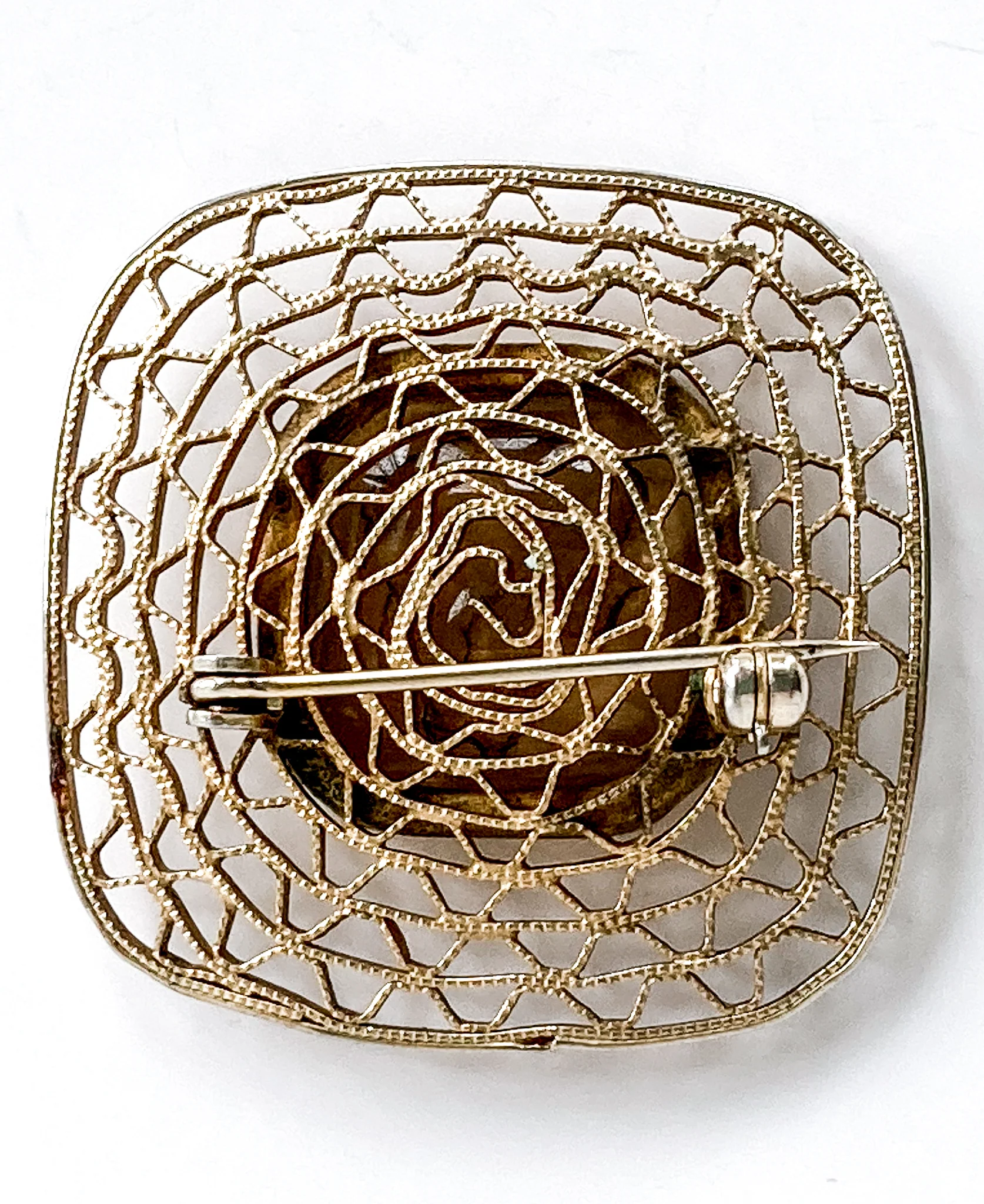 Vintage Topaz Glass Intaglio Relief Classic Cameo Gold Filigree Brooch Pin - Image 16
