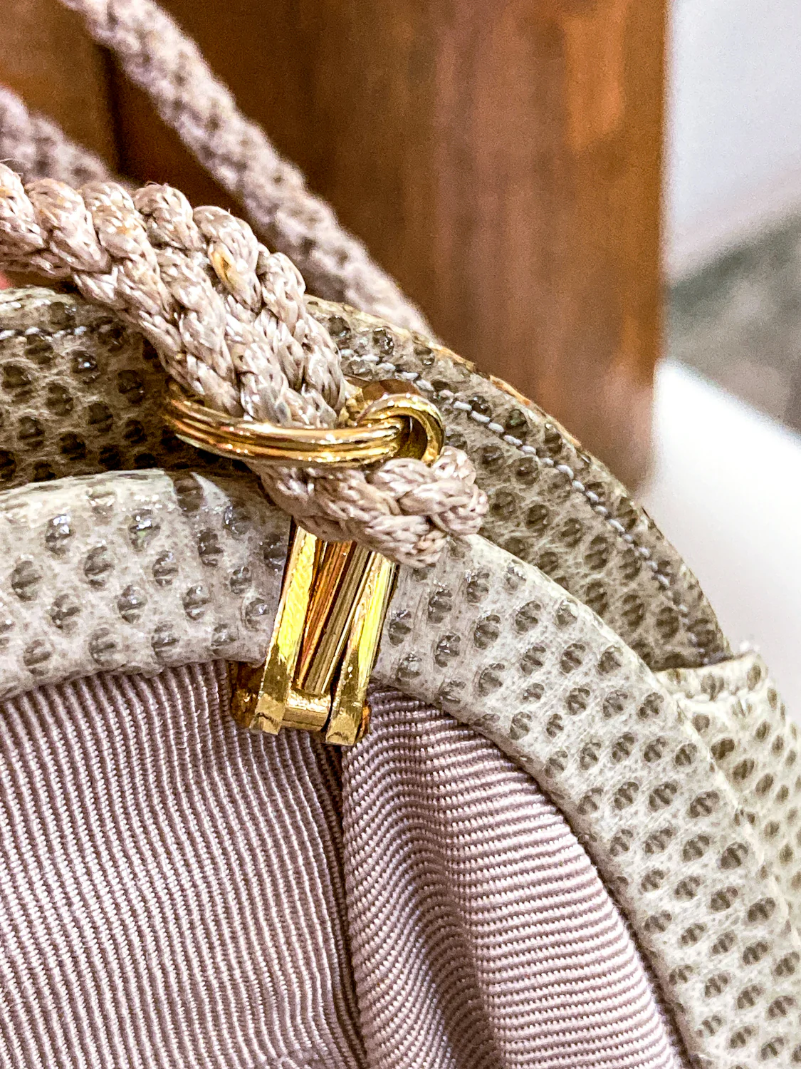 Vintage Judith Leiber Champagne Snakeskin Floral Clasp Crossbody Clutch Bag - Image 24