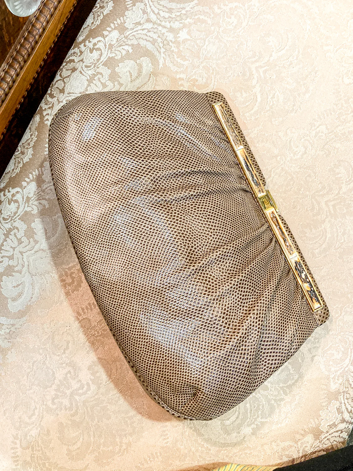 Vintage Judith Leiber Horn Lizard Leather Beige Handbag Clutch Crossbody Purse - Image 5