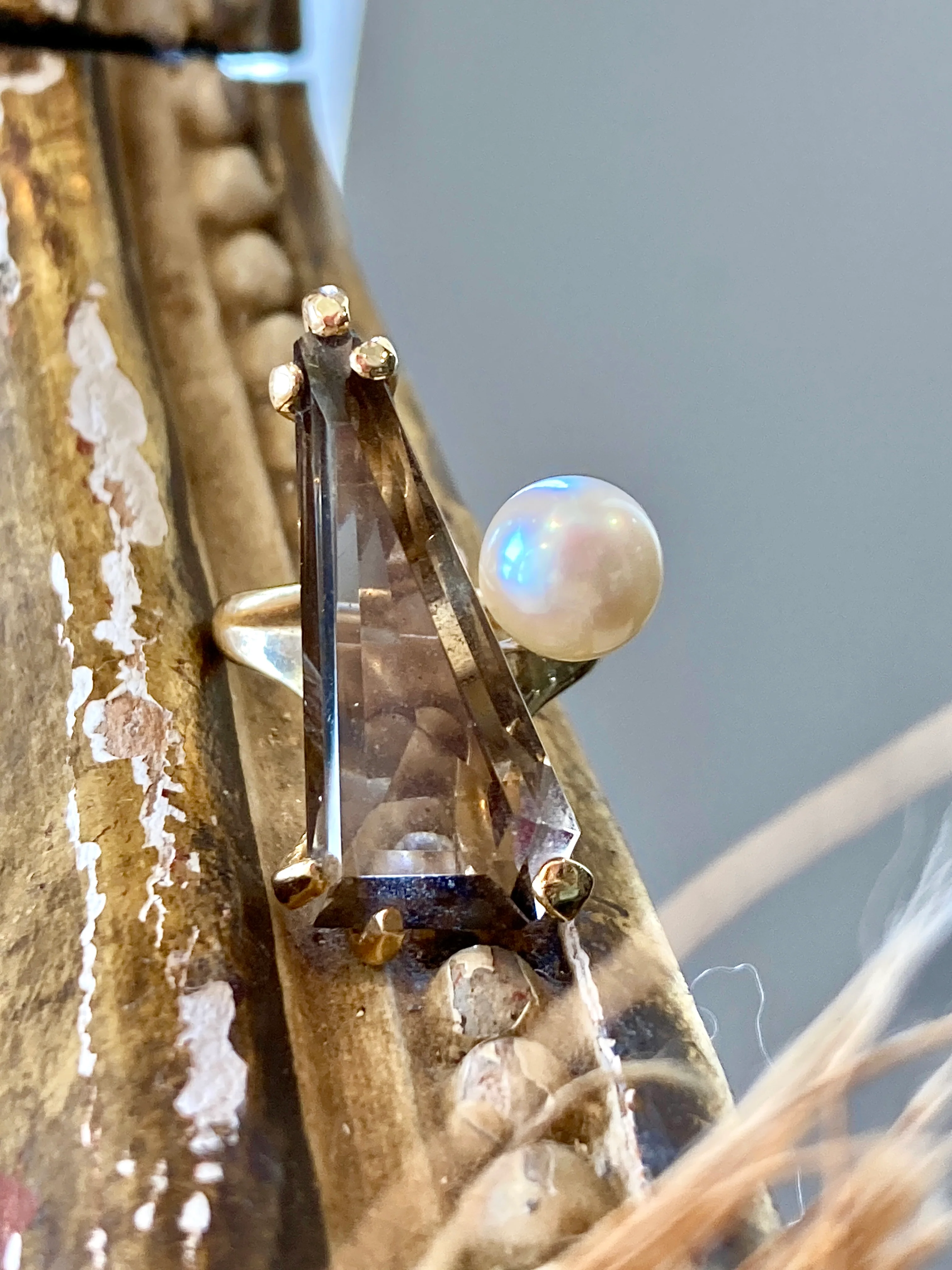 Vintage MCM 14K Yellow Gold Smokey Topaz Cultured Pearl Abstract Ring - Image 4