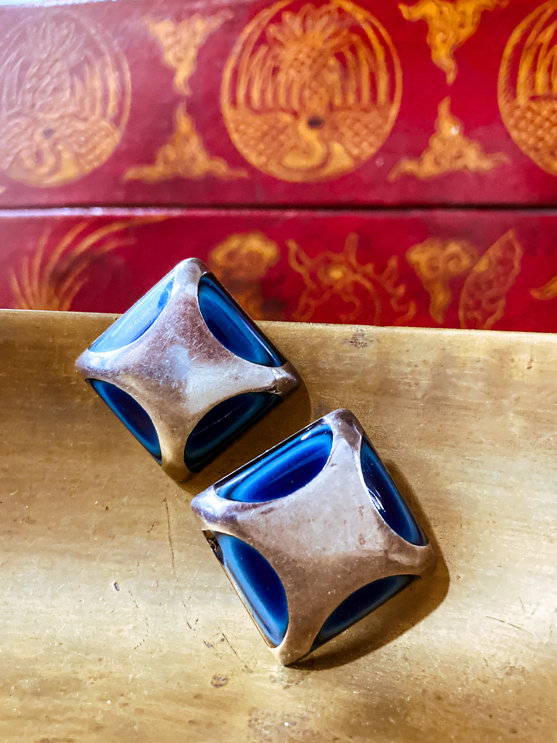 Vintage Mexico Sterling Silver Layered Blue Glass Geometric Clip On Earrings - Image 4