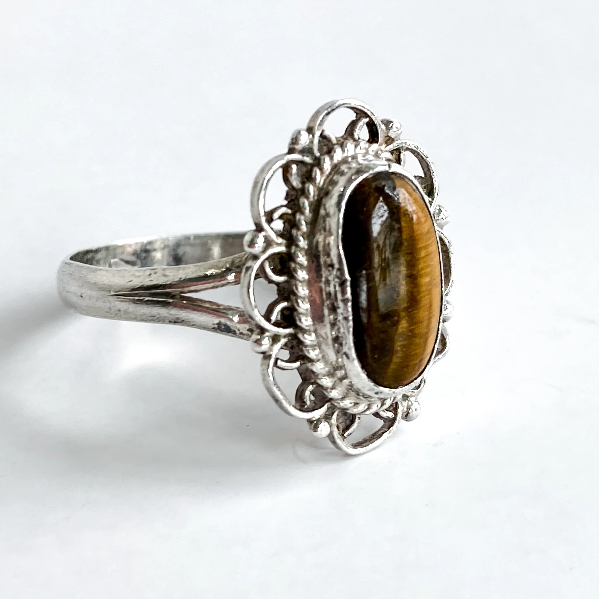 Vintage Mexico Sterling Silver Oval Faux Tiger Eye Wood Filigree Ring - Image 3