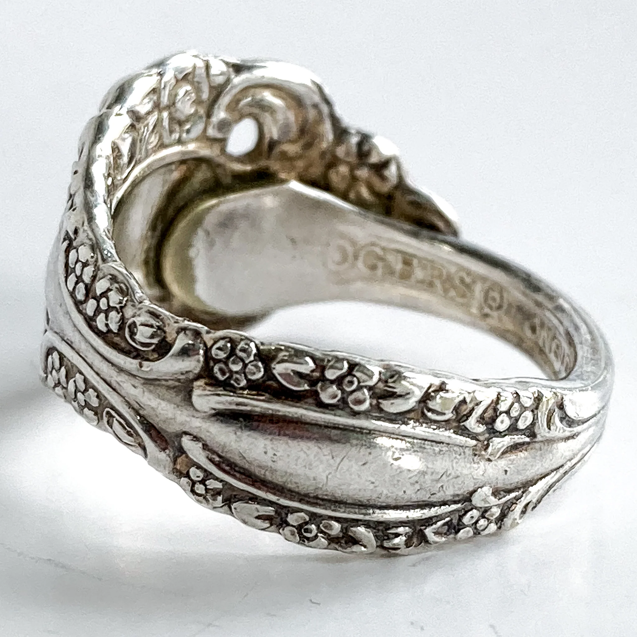 Vintage Recycled Oneida Silver Artsy Floral Repousse Spoon Handle Ring - Image 3