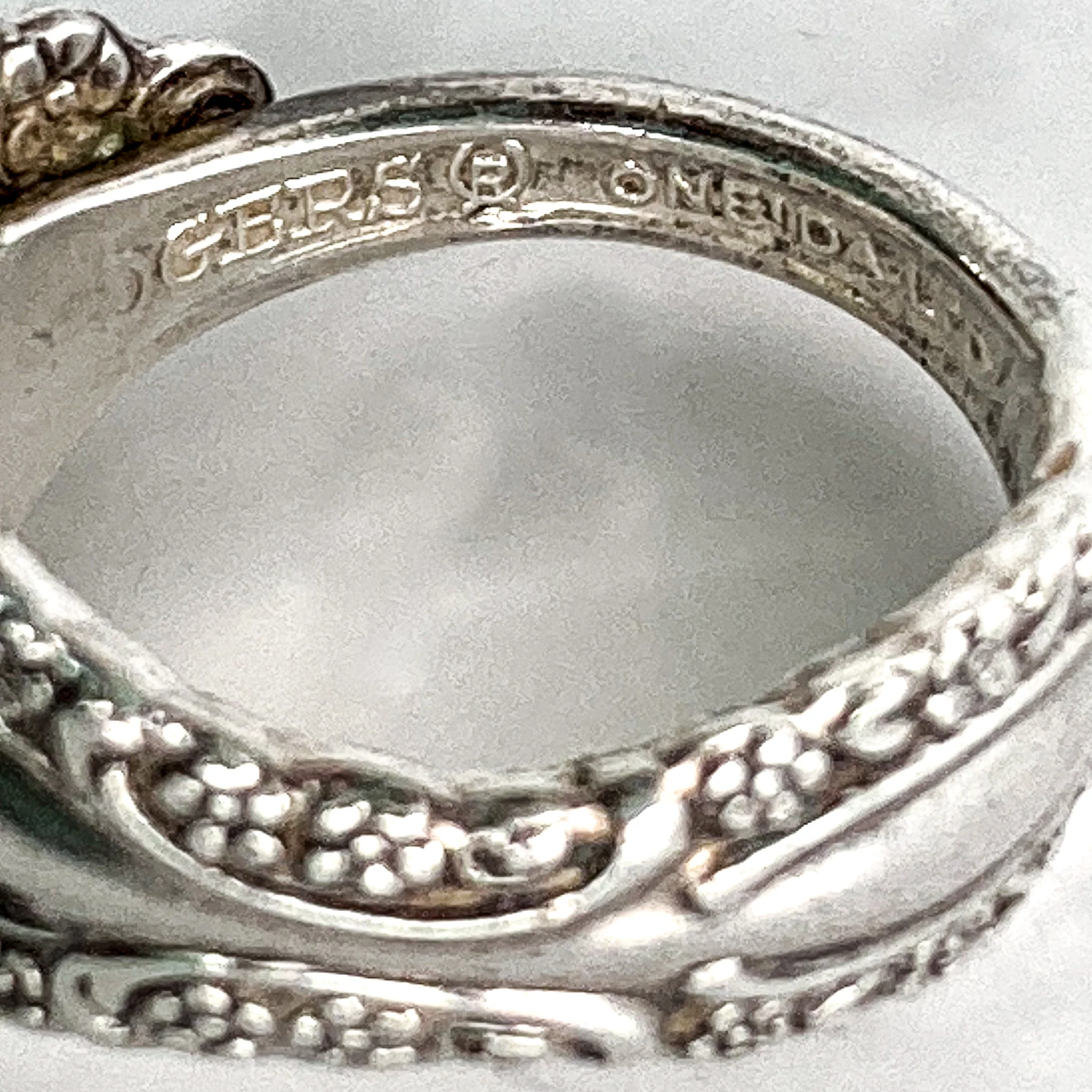 Vintage Recycled Oneida Silver Artsy Floral Repousse Spoon Handle Ring - Image 7