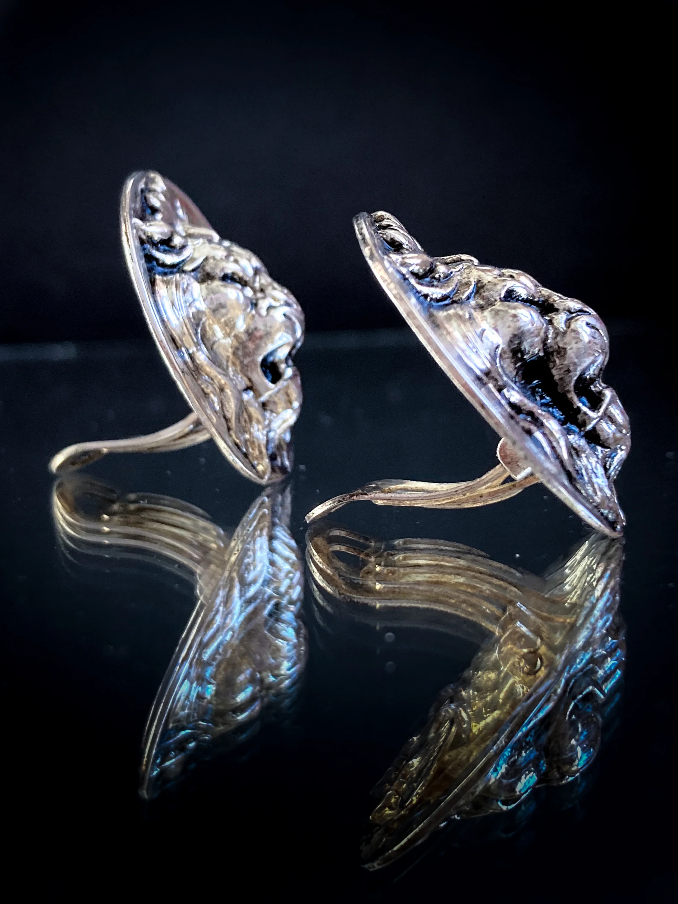 Vintage Particolari Italian Silver Toned Lion Head Clip On Earrings - Image 14