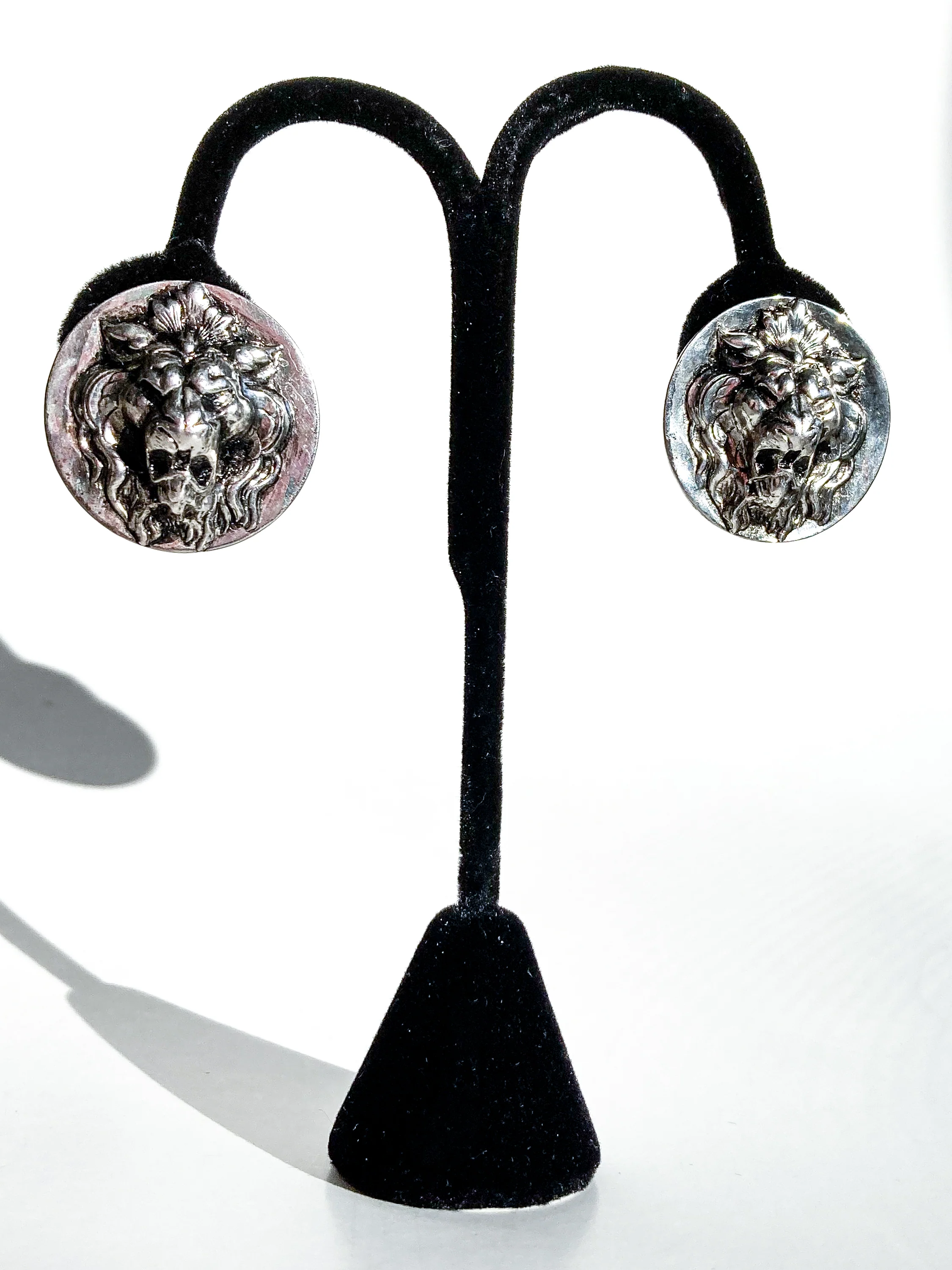 Vintage Particolari Italian Silver Toned Lion Head Clip On Earrings - Image 6