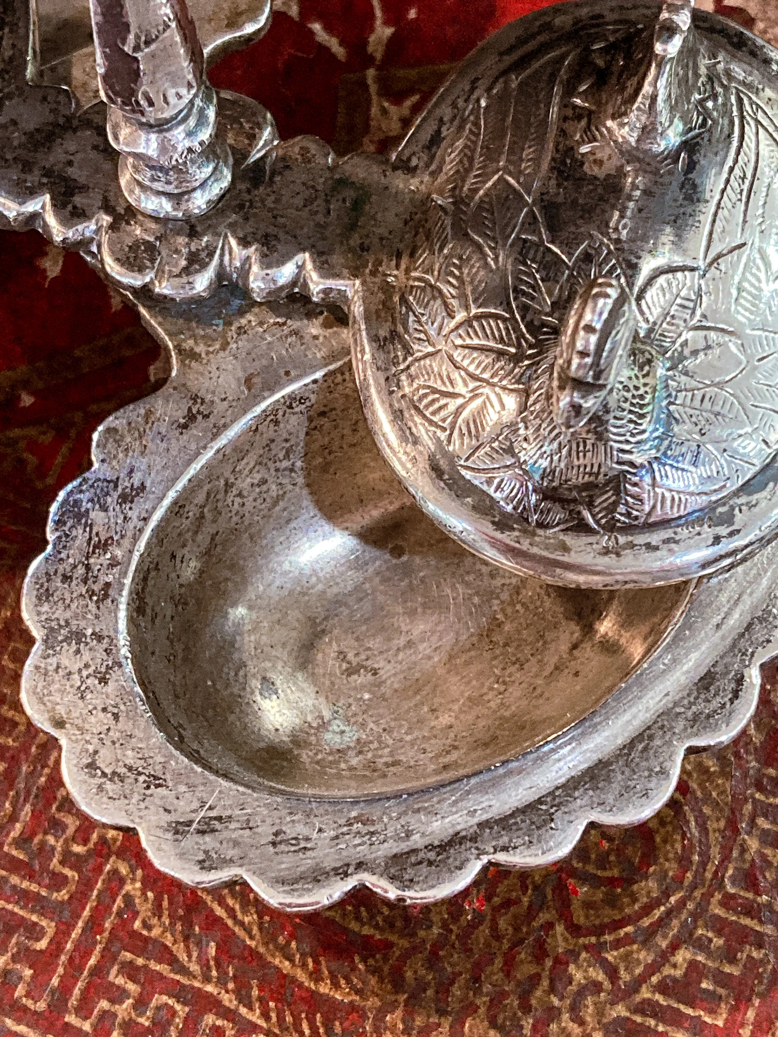 Antique Silvered Miniature Swivel Roosting Hens Table Salt Spice Cellar - Image 15